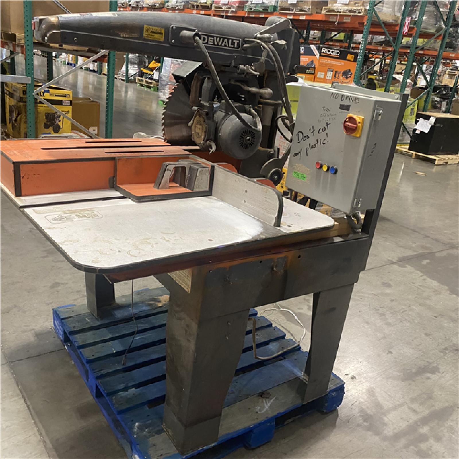 Dallas Location - As-Is Dewalt  18 in Radial Arm Miter saw