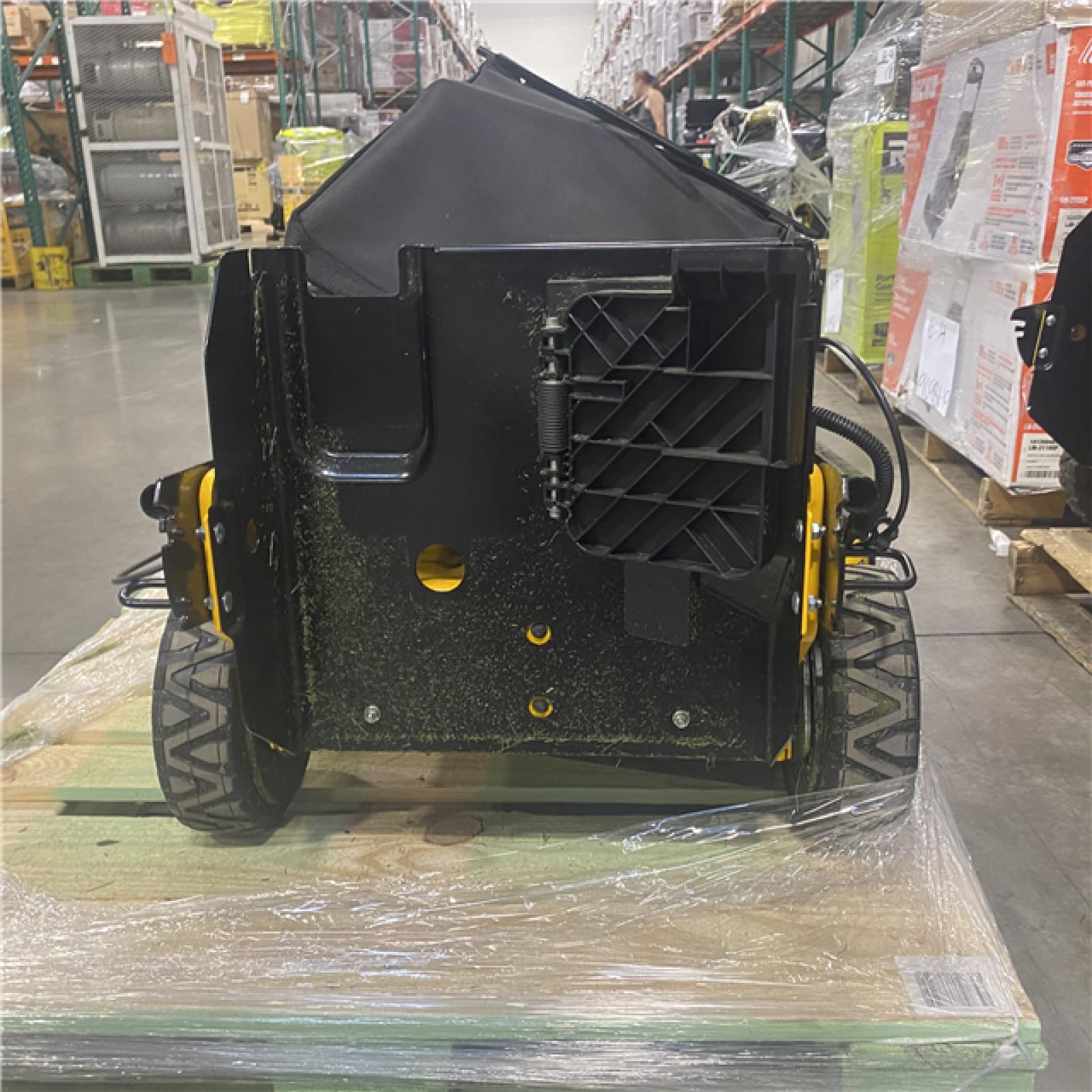 Dallas Location - As-Is Shop DEWALT 28 in. 224ccGas Lawn Mower