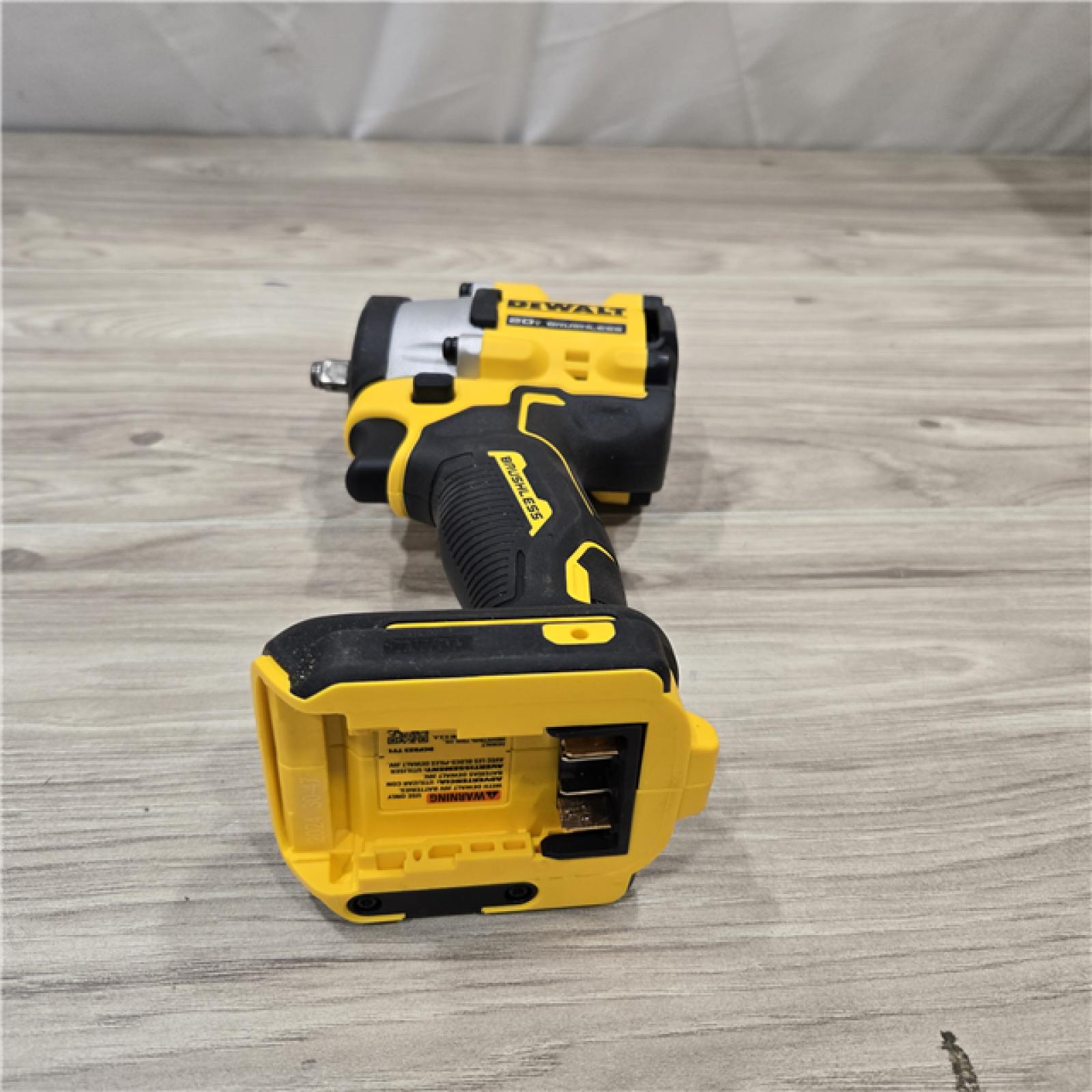 AS-IS DeWalt 20V MAX ATOMIC 3/8 in. Cordless Impact Wrench Tool Only