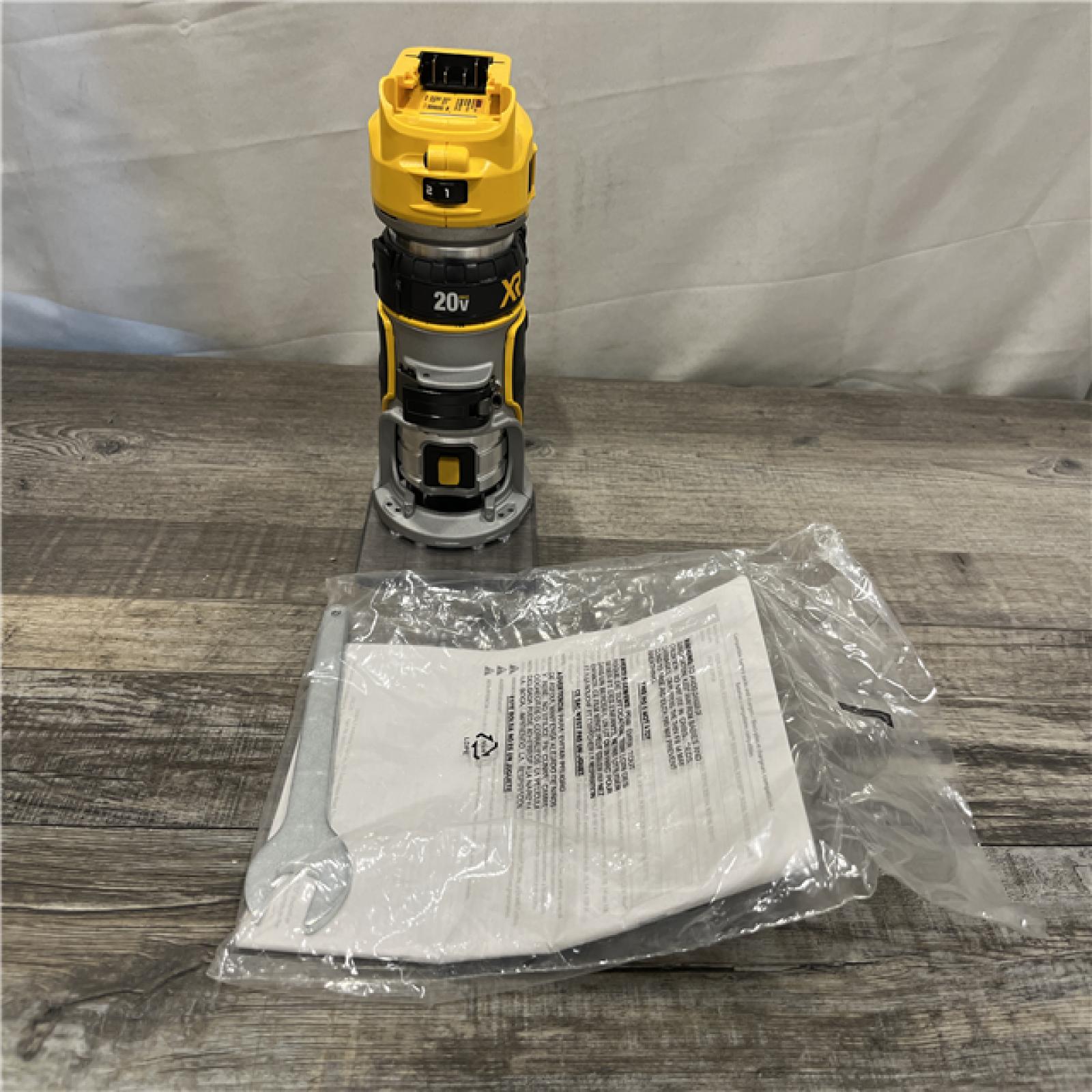 AS-IS DEWALT 20V MAX XR Cordless Brushless Fixed Base Compact Router (Tool Only)