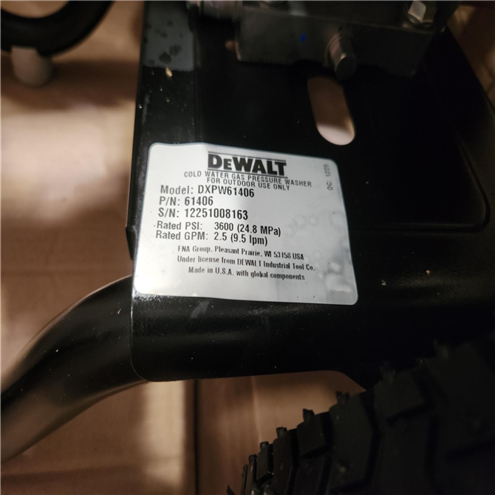 Phoenix LIKE NEW DEWALT 3600 PSI 2.5 GPM Cold Water Gas Professional Pressure Washer with HONDA GX200 Engine