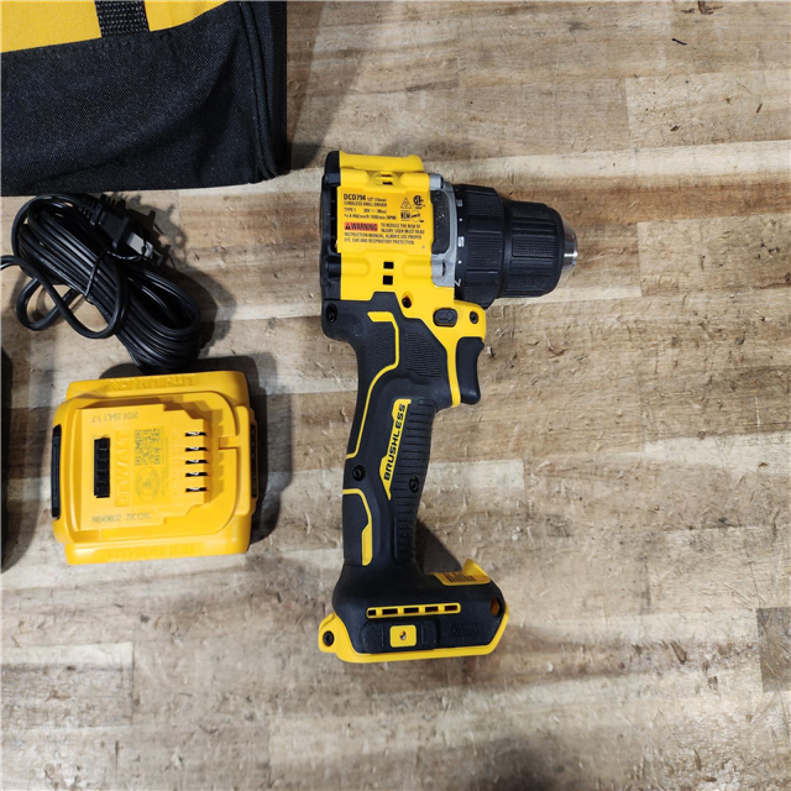 HOUSTON LOCATION - AS - IS DEWALT Atomic 20V Lithium-Ion Cordless Compact 1/2 in. Drill/Driver Kit