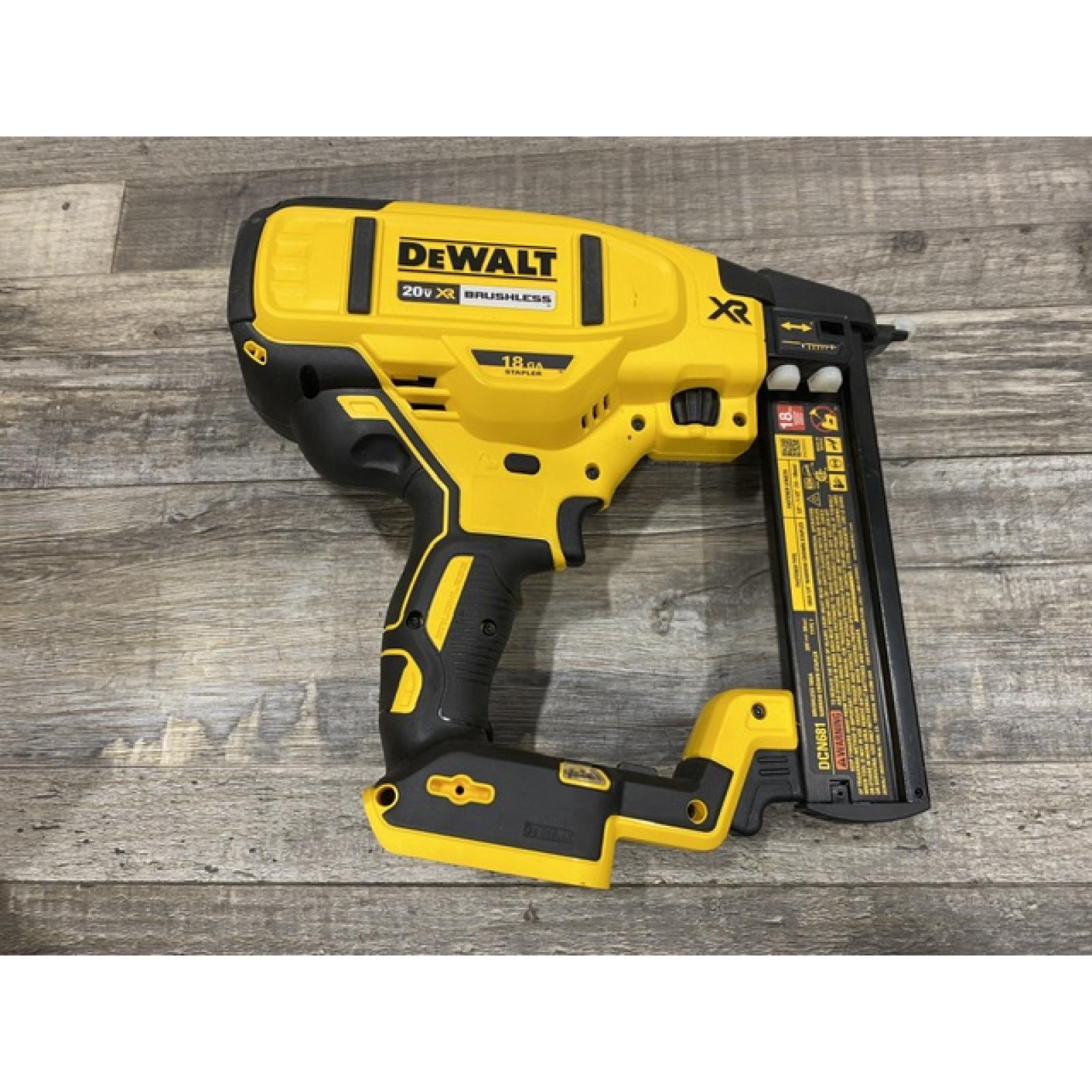 AS-IS DEWALT 20V MAX XR Lithium-Ion Cordless 18-Gauge Narrow Crown Stapler Kit