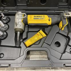 AS-IS DEWALT 20V MAX Cordless 1 in. PEX Expansion Tool Kit