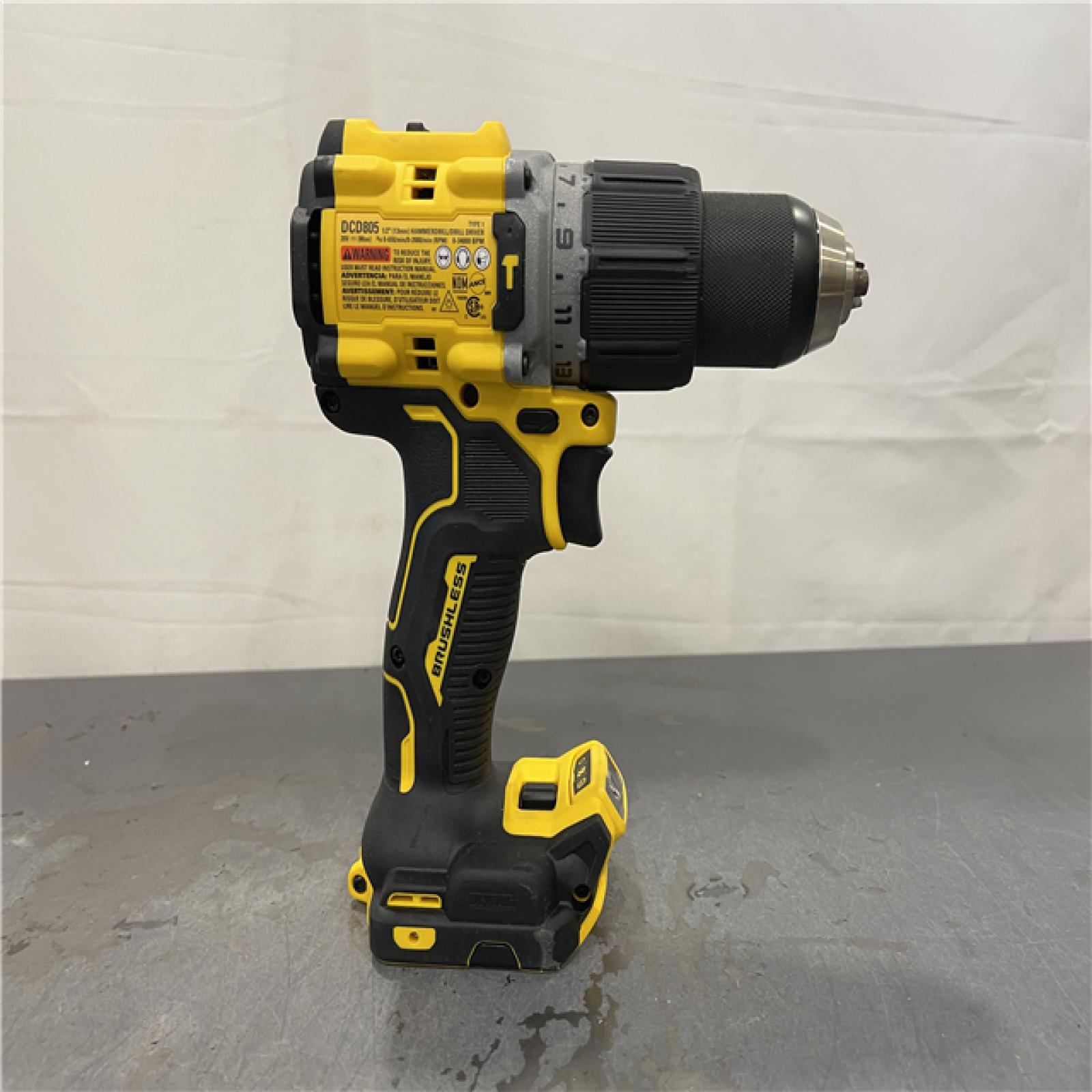 AS-IS- DEWALT 20V Compact Cordless 1/2 in. Hammer Drill
