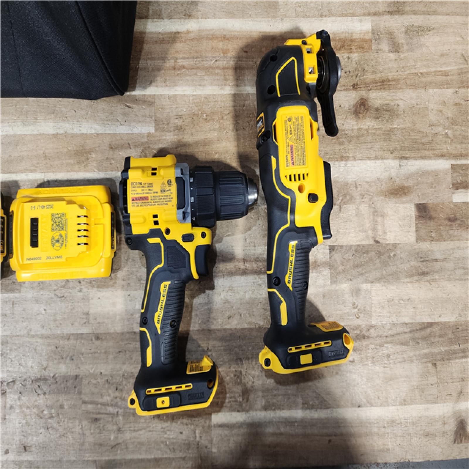 HOUSTON LOCATION - AS - IS DEWALT ATOMIC 20-Volt Lithium-Ion Cordless Brushless (2-Tool) Combo Kit