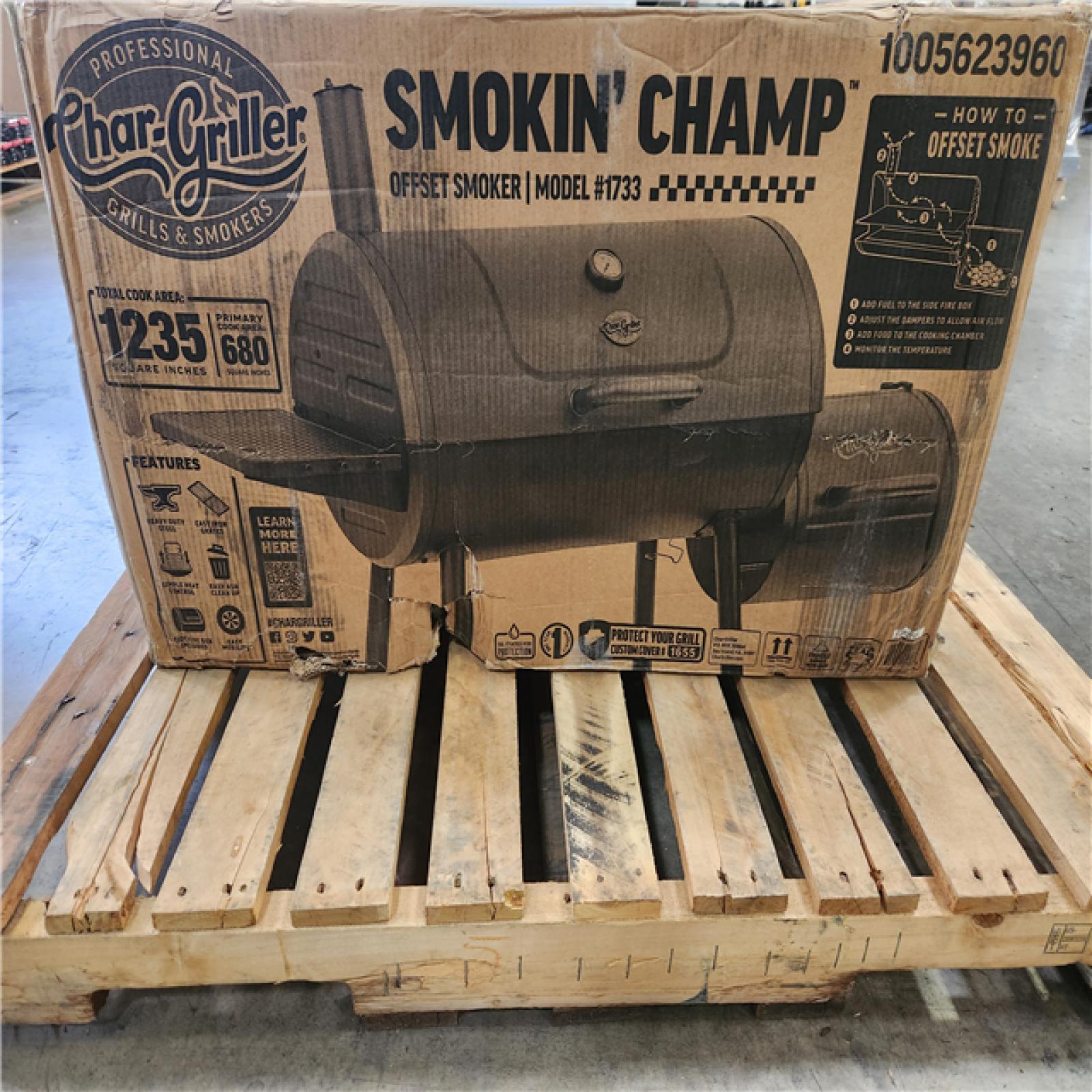 Phoenix LIKE NEW Char-Griller Smokin' Champ Charcoal Grill Offset Smoker in Black with Charcoal Tray and Dual Damper Controls