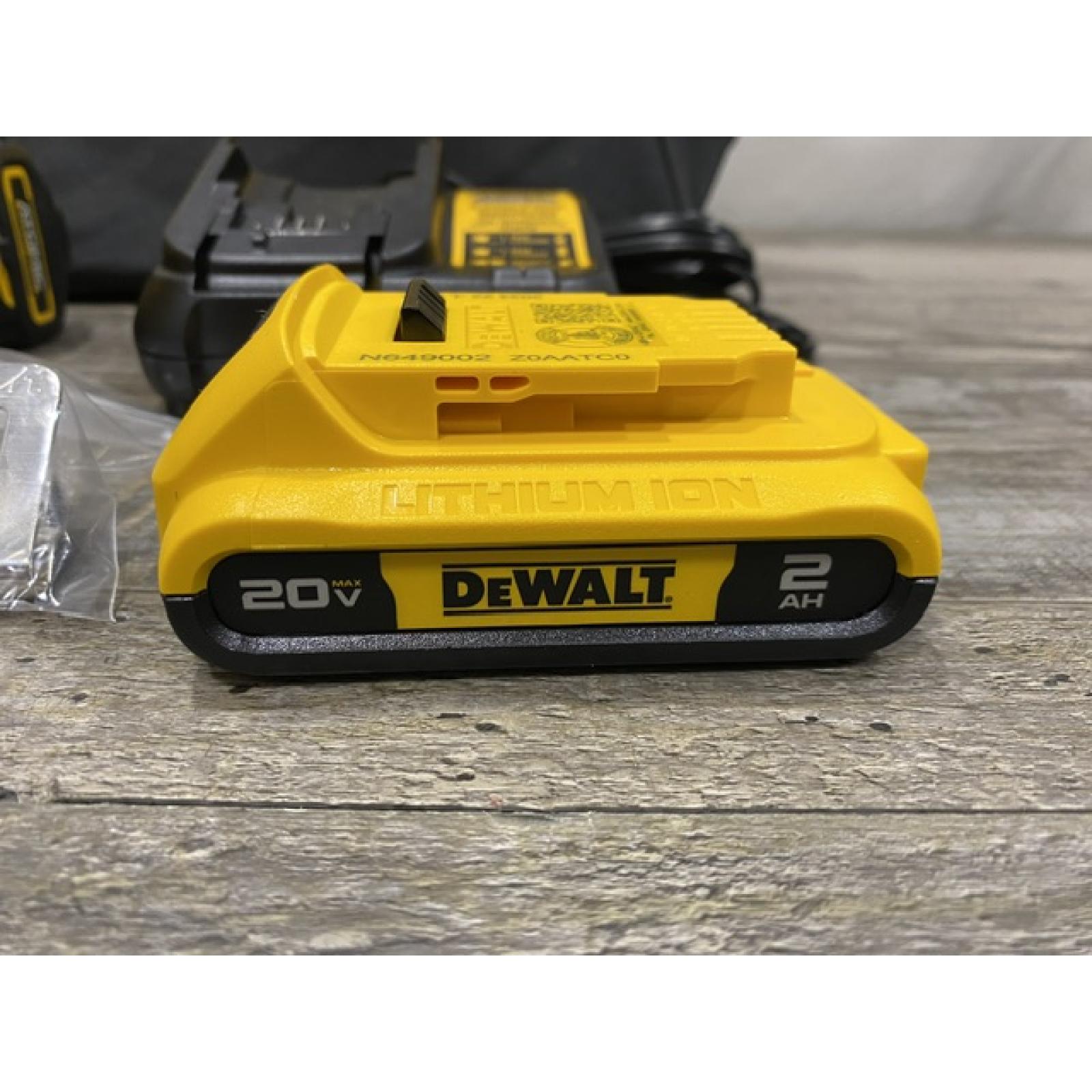 AS-IS DEWALT Atomic 20V Max Lithium-Ion Brushless Cordless Compact 1/4 in. Impact Driver Kit