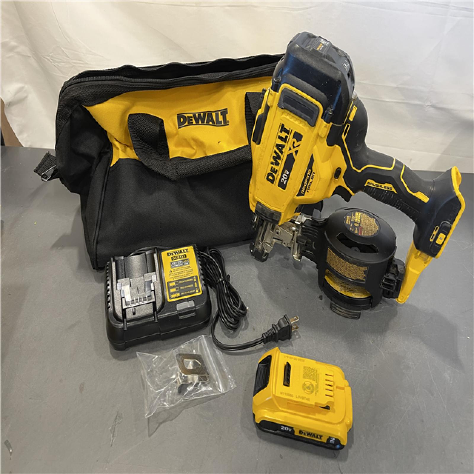 AS-IS - DEWALT 20V MAX Lithium-Ion 15-Degree Electric Cordless Roofing Nailer Kit