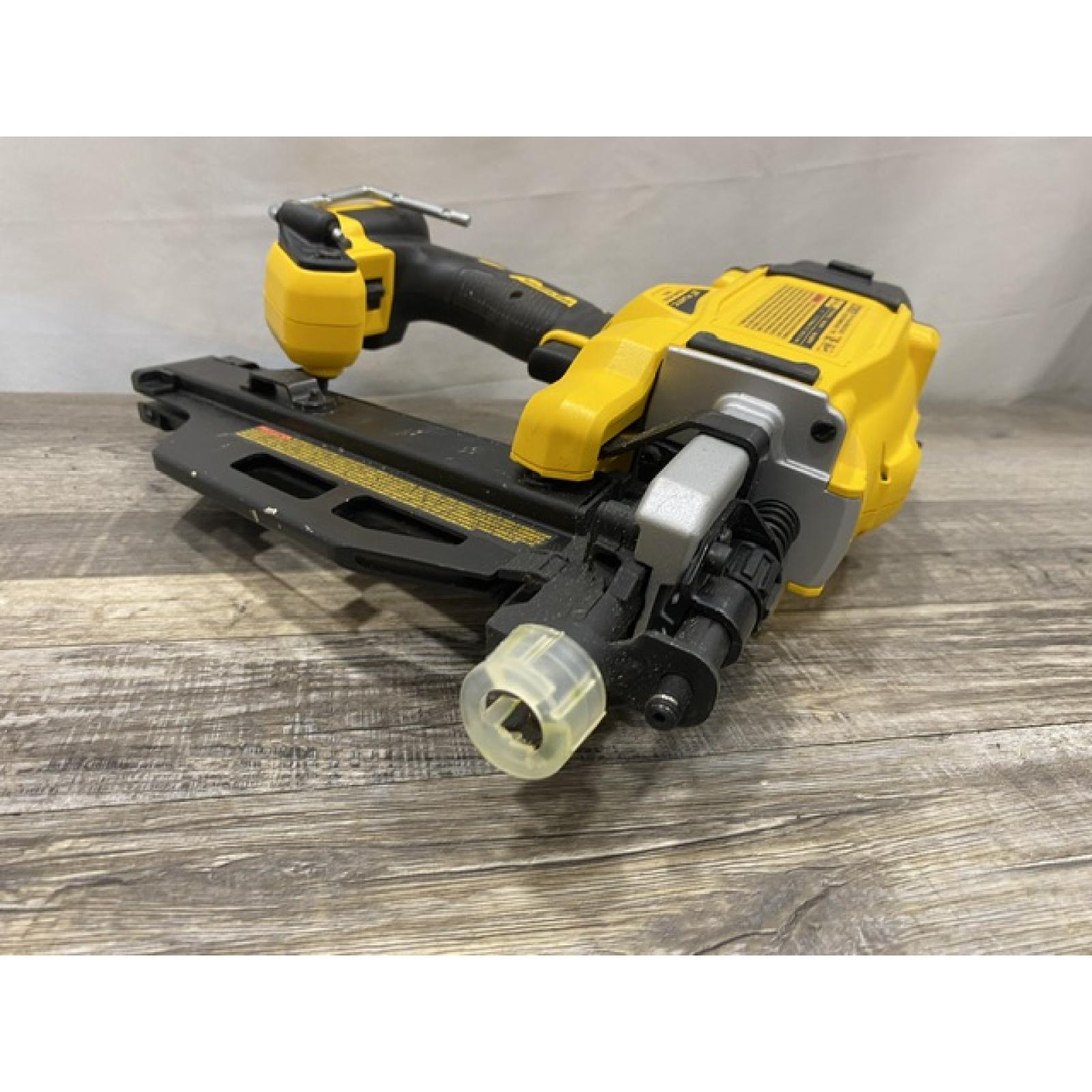 AS-IS DEWALT 20-Volt 21° Cordless Framing Nailer (Tool-Only)