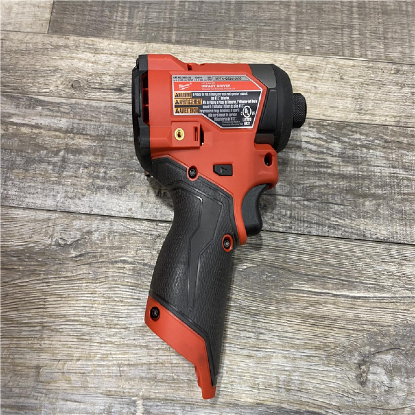 AS-IS Milwaukee  FUEL 12V Lithium-Ion Brushless Cordless 1/4 in. Hex Impact Driver Kit