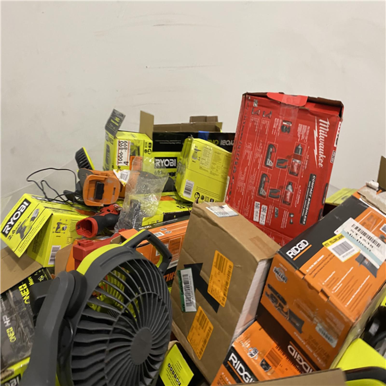 Dallas Location - As-Is Tool Pallet