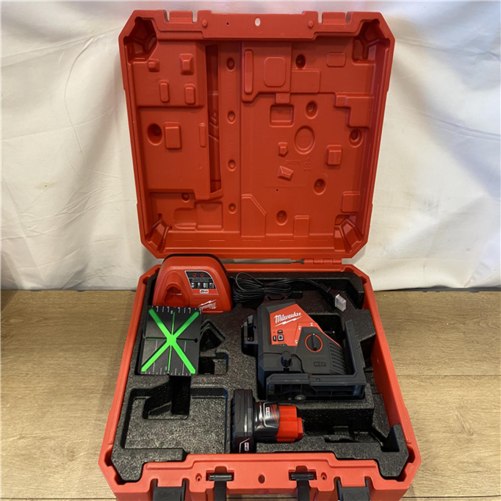 AS-IS Milwaukee 12-Volt Lithium-Ion Cordless Green 250 ft. 3-Plane Laser Level Kit