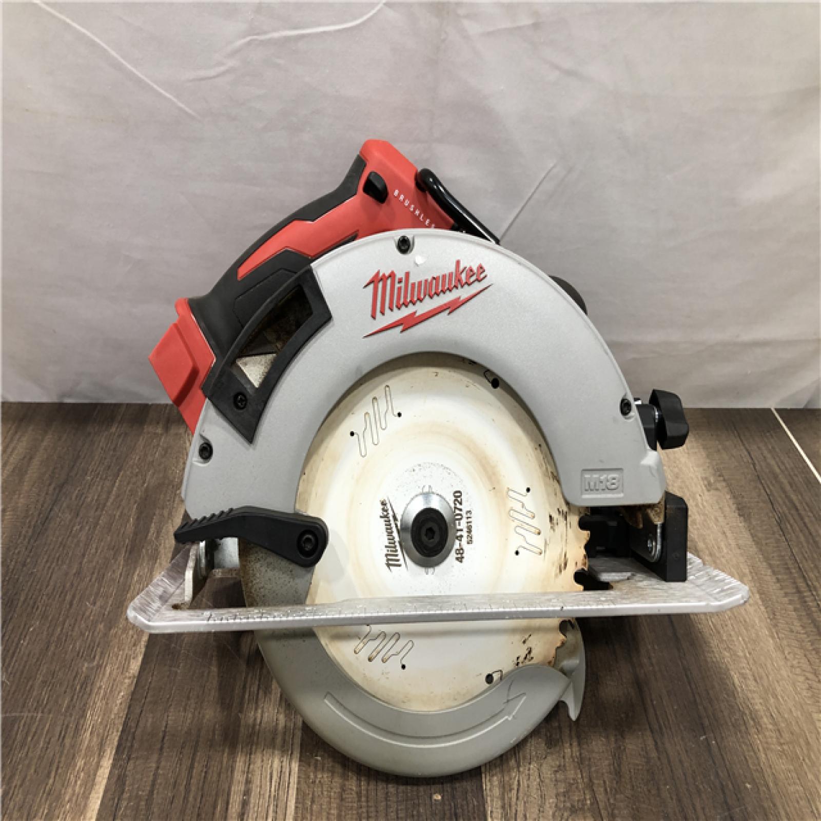 AS-IS Milwaukee  18V Lithium-Ion Brushless Cordless 7-1/4 in. Circular Saw (Tool-Only)