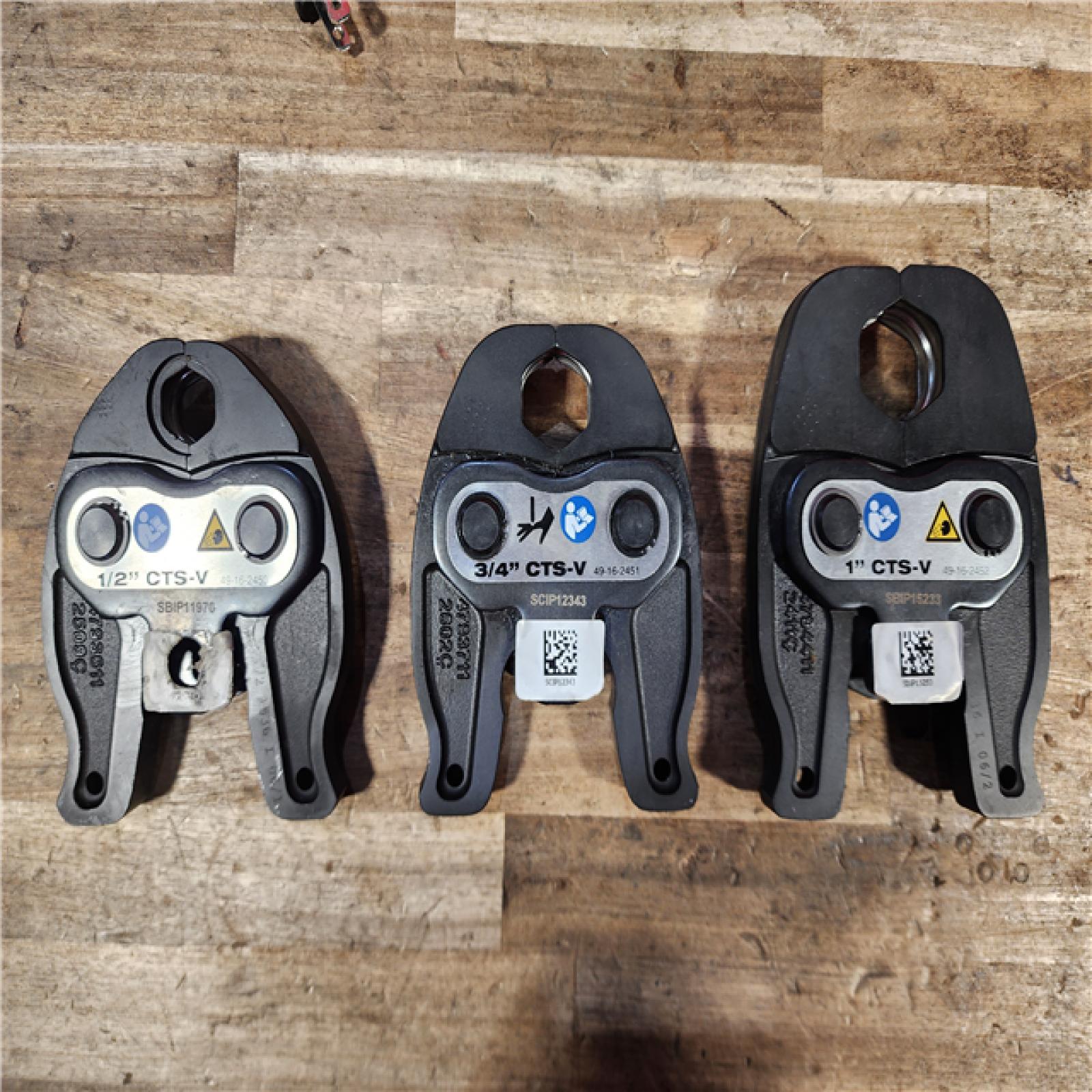 HOUSTON LOCATION - AS-IS M12 12-Volt Lithium-Ion Force Logic Cordless Press Tool Kit (3 Jaws Included) with Two 1.5 Ah Battery and Hard Case