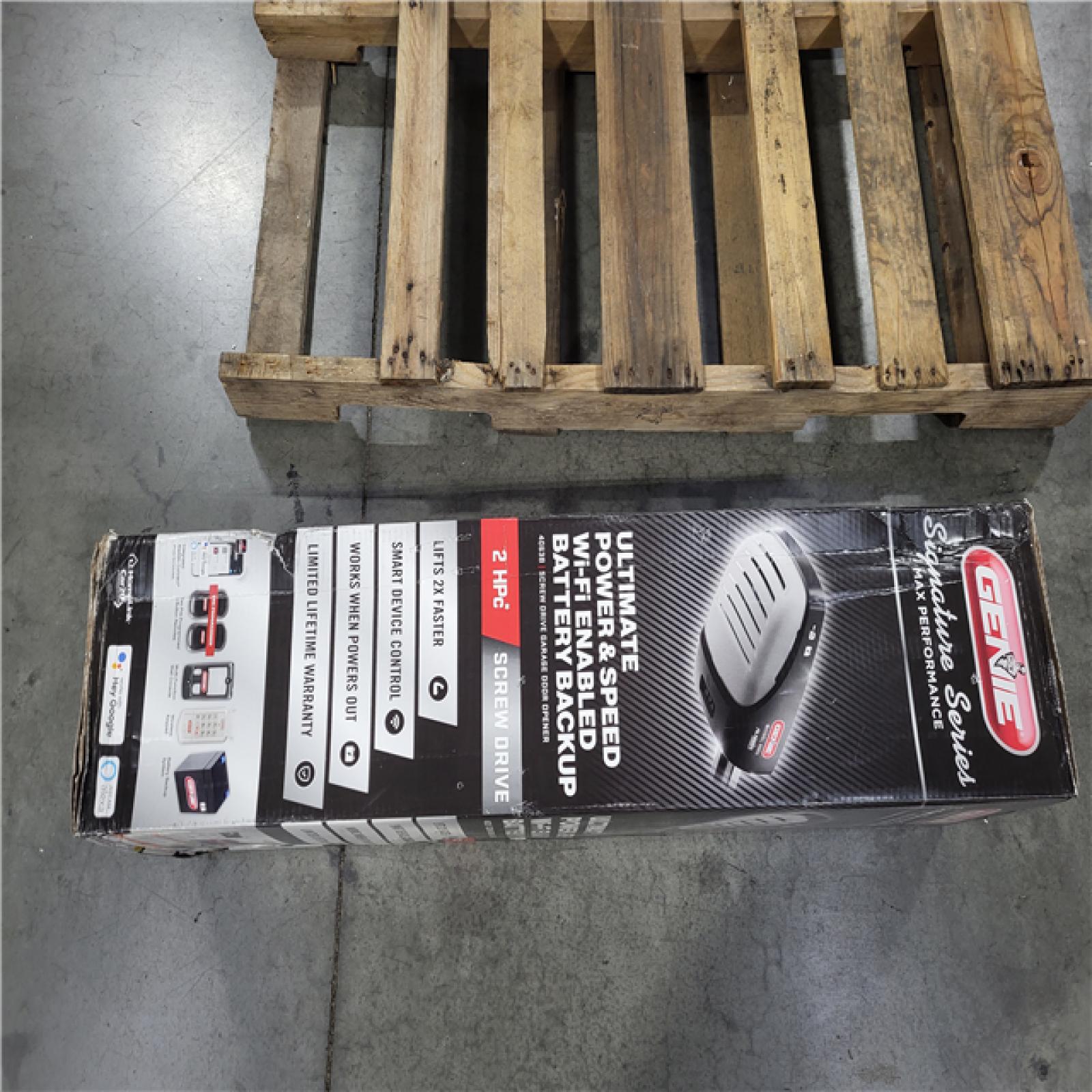 CALIFORNIA AS-IS LIKE NEW GENIE SCREW DRIVE GARAGE DOOR OPENER