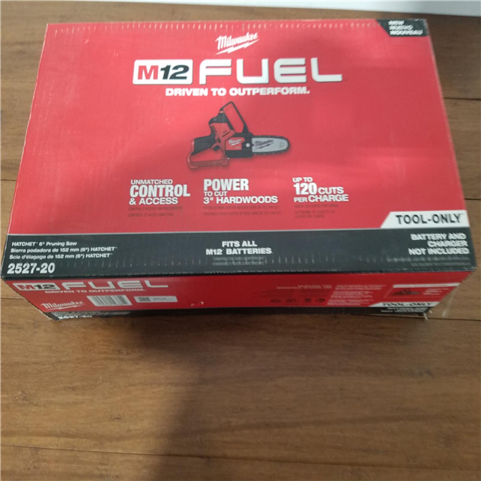 CALIFORNIA AS-IS MILWAUKEE M12 HATCHET 6PRUNING SAW (TOOL ONLY)