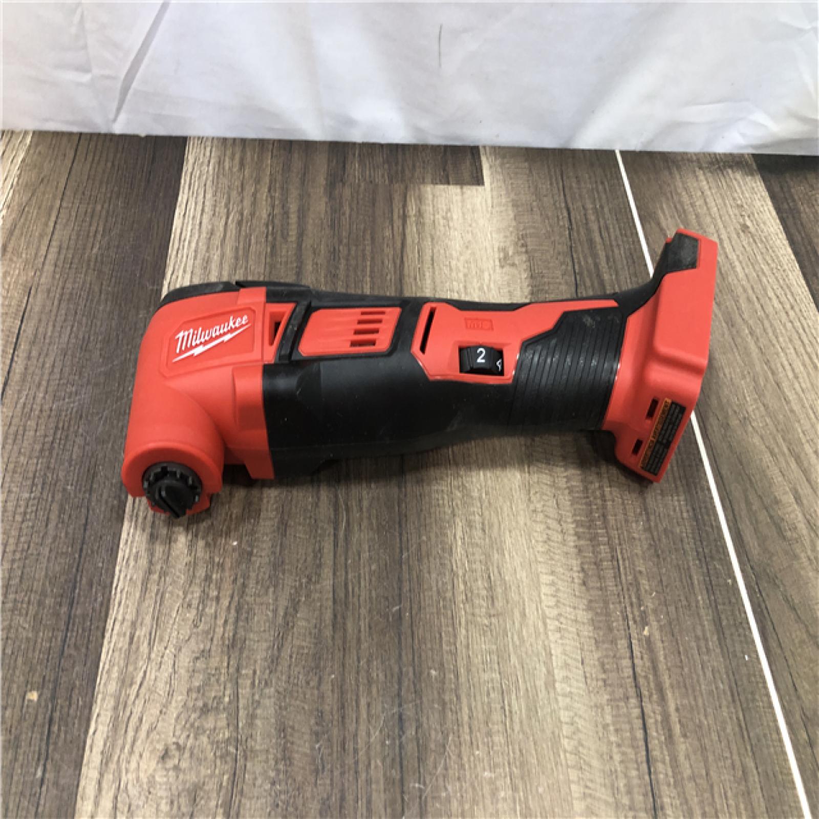 AS-IS Milwaukee 18V Lithium-Ion Cordless Oscillating Multi-Tool (Tool-Only)
