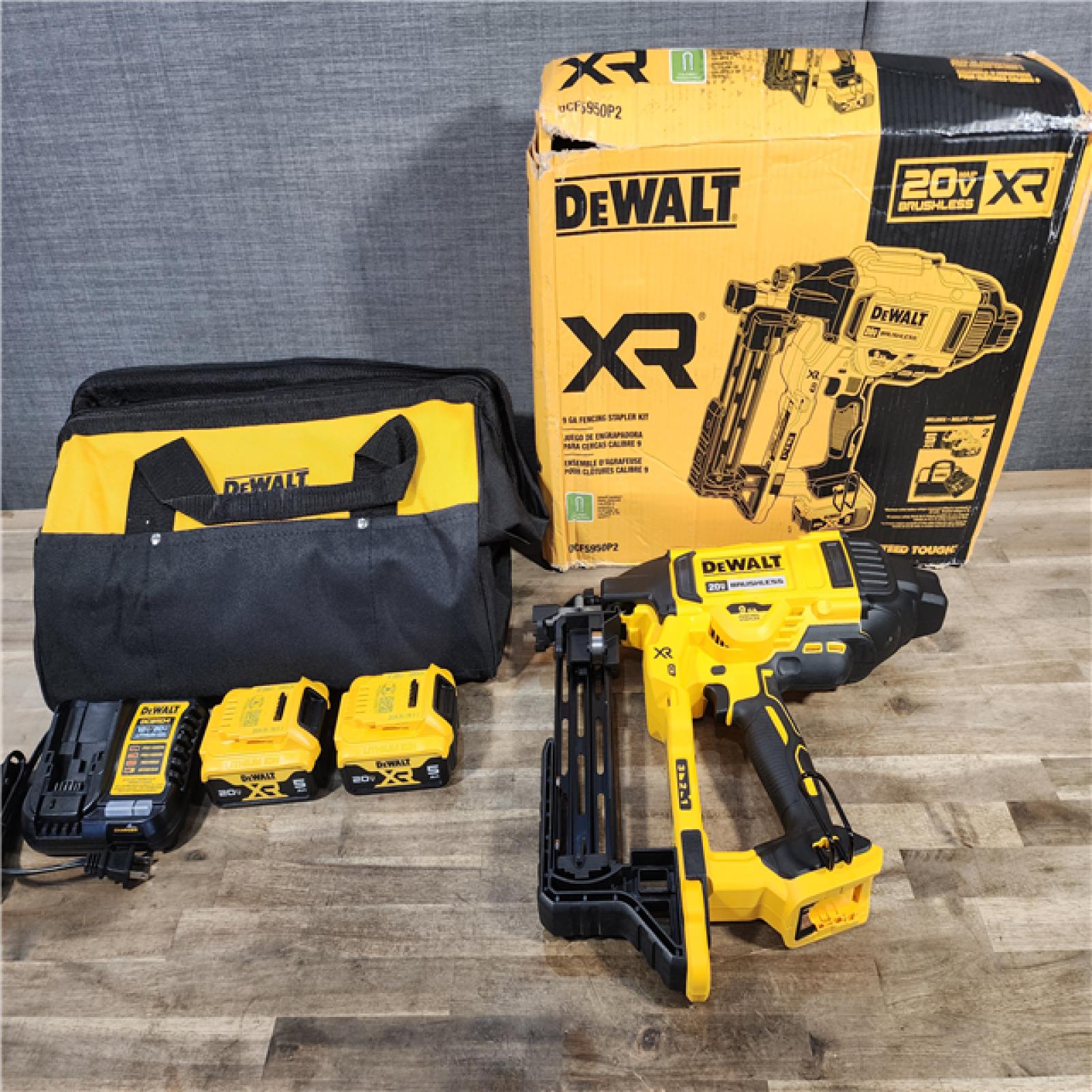 HOUSTON LOCATION - AS-IS (APPEARS LIKE NEW) DEWALT 20V MAX XR Lithium-Ion Cordless Brushless 9-Gauge Fencing Stapler Kit with (2) 5Ah Batteries, Charger and Bag