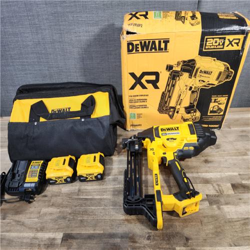 HOUSTON LOCATION - AS-IS (APPEARS LIKE NEW) DEWALT 20V MAX XR Lithium-Ion Cordless Brushless 9-Gauge Fencing Stapler Kit with (2) 5Ah Batteries, Charger and Bag