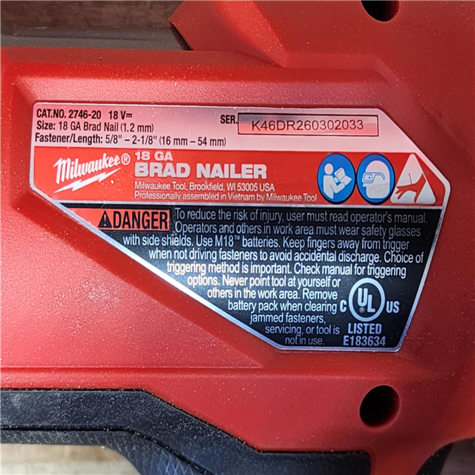 HOUSTON LOCATION - AS-IS Milwaukee FUEL 18-Volt Lithium-Ion Brushless Cordless Gen II 18-Gauge Brad Nailer (Tool-Only)
