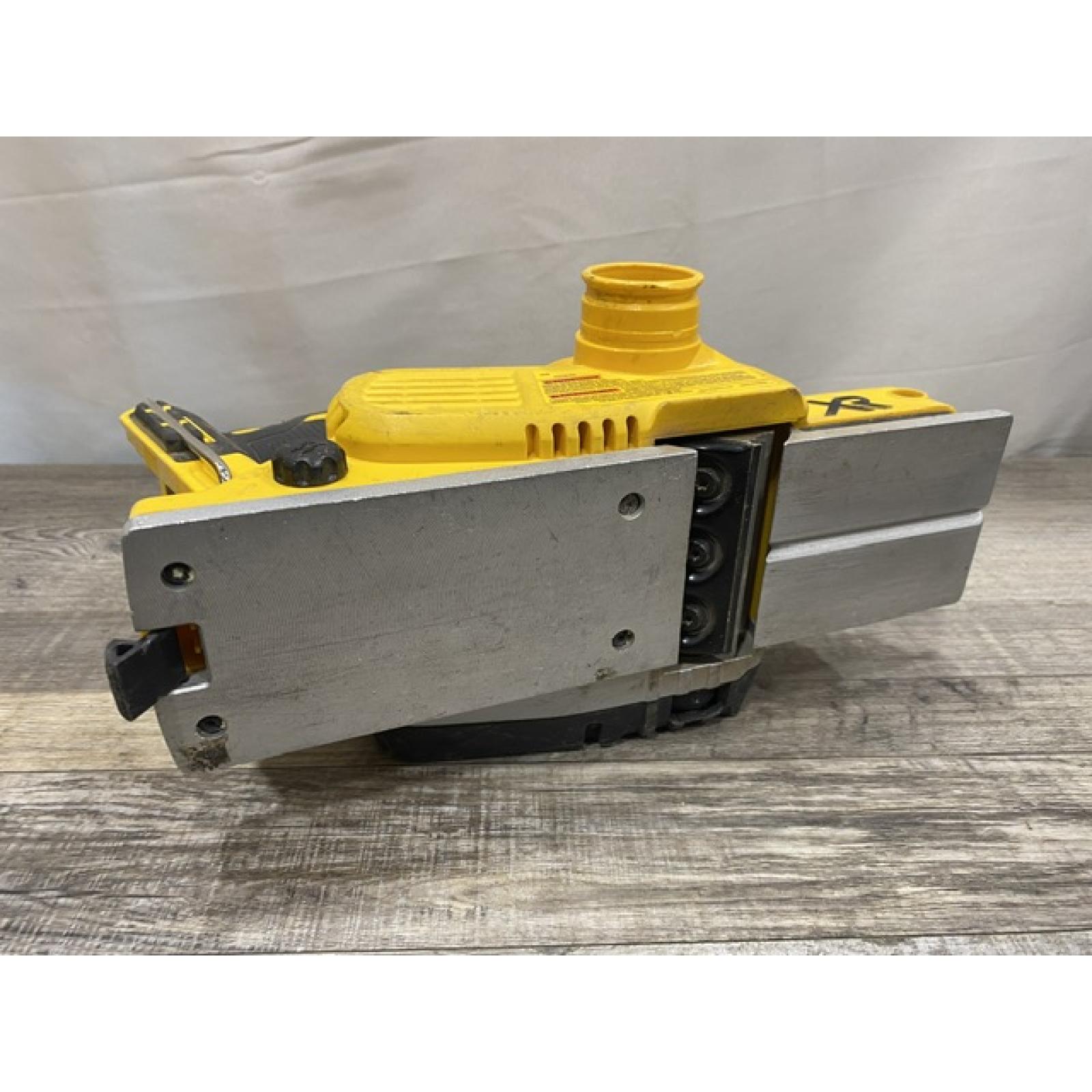 AS-IS DEWALT 20V MAX XR Cordless Brushless 3-1/4 in. Planer (Tool Only)