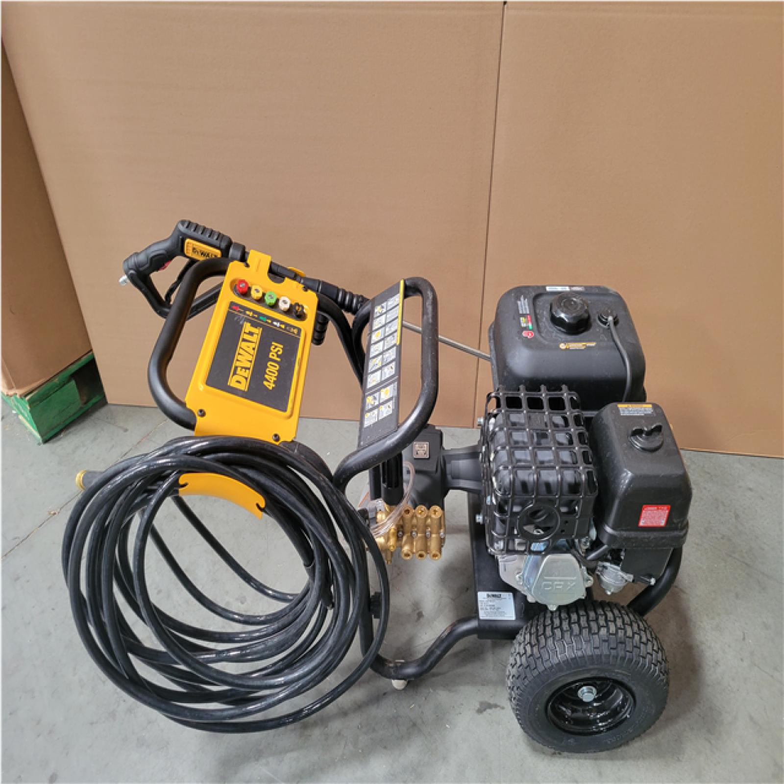CALIFORNIA AS-IS DEWALT 4400 PSI 4.0 GPM Cold Water Gas Pressure Washer	