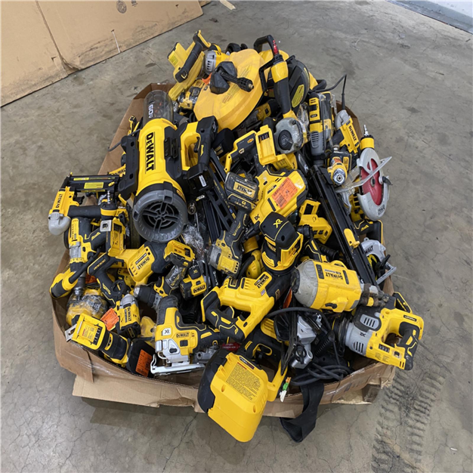 Houston Location AS IS - Tool Pallet