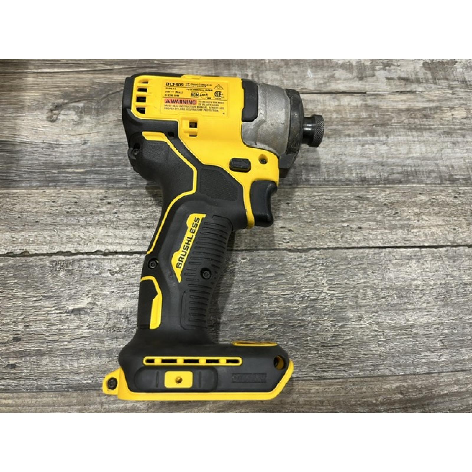 AS-IS DEWALT Atomic 20V Max Lithium-Ion Brushless Cordless Compact 1/4 in. Impact Driver Kit