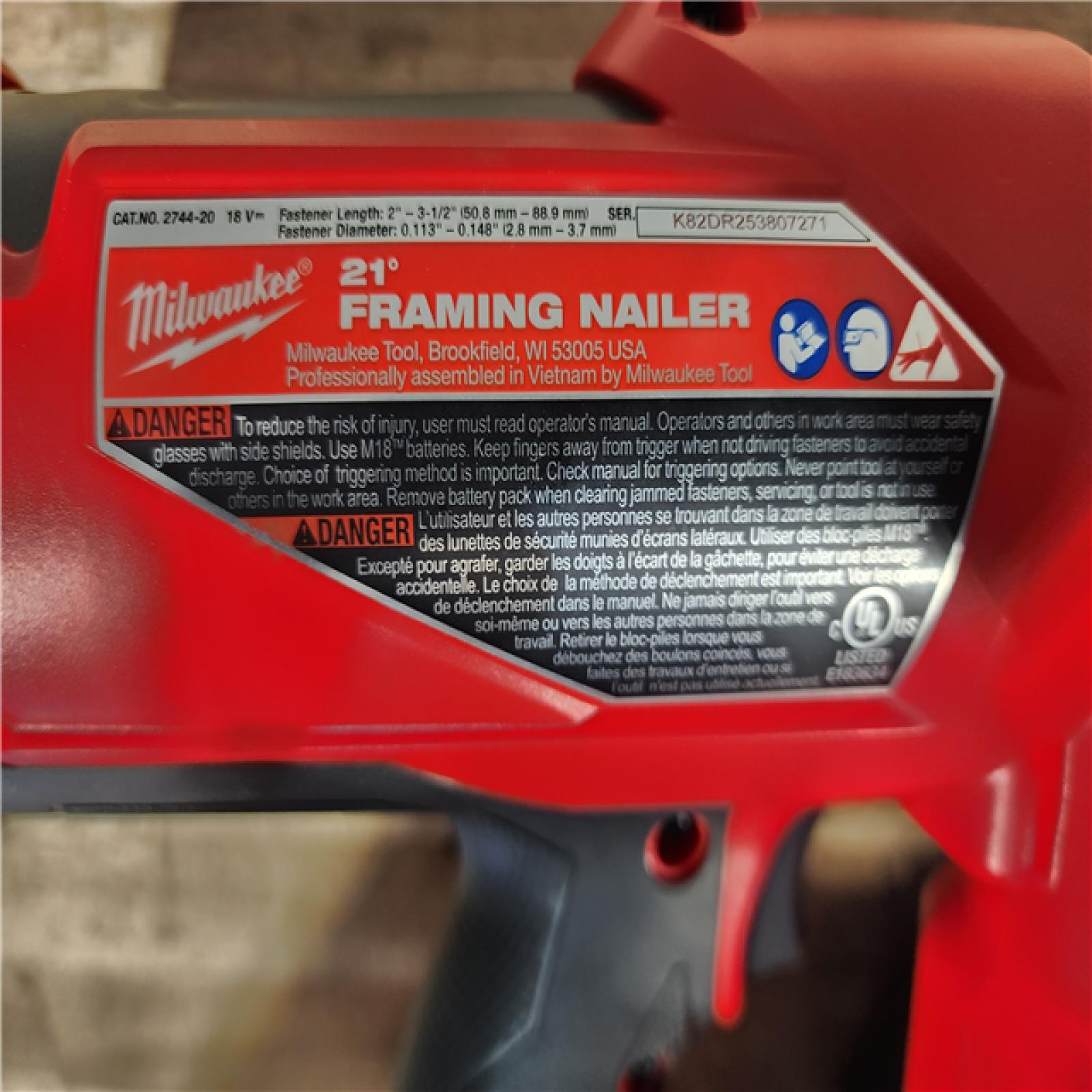 HOUSTON LOCATION - AS-IS (APPEARS LIKE NEW) Milwaukee FUEL 3-1/2 in. 18-Volt 21-Degree Lithium-Ion Brushless Cordless Framing Nailer (Tool-Only)
