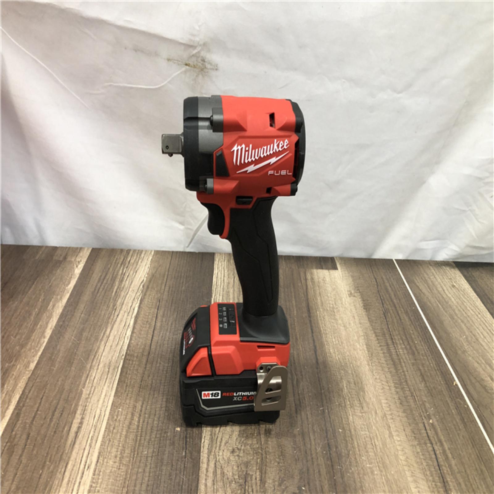 AS-IS Milwaukee M18 FUEL Brushless Cordless 1/2 Compact Impact Wrench W/ Pin Detent Kit