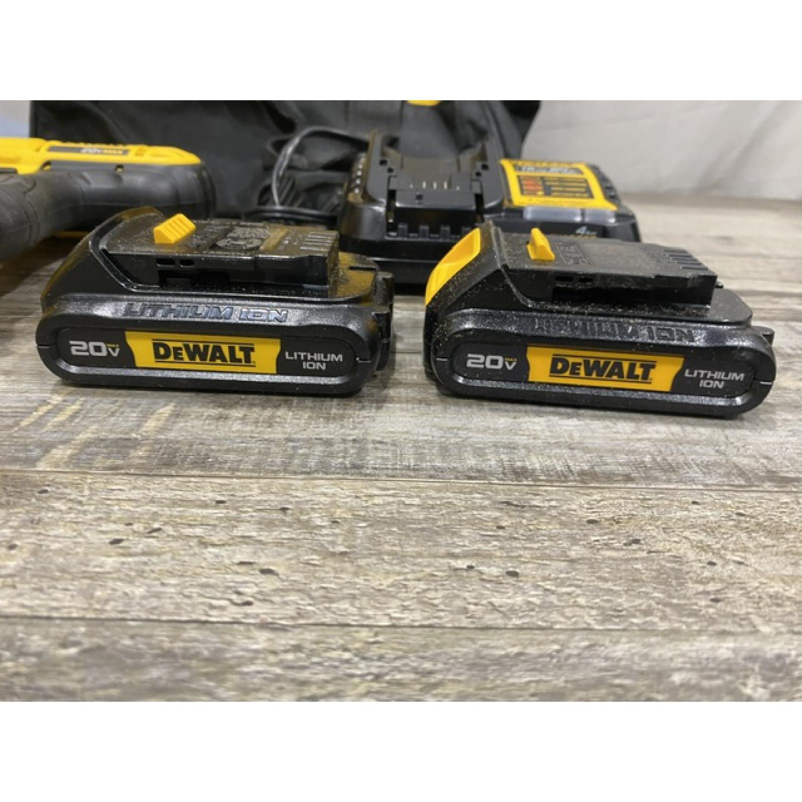 AS-IS DEWALT 20V MAX Cordless 1/2 in. Drill/Driver Kit