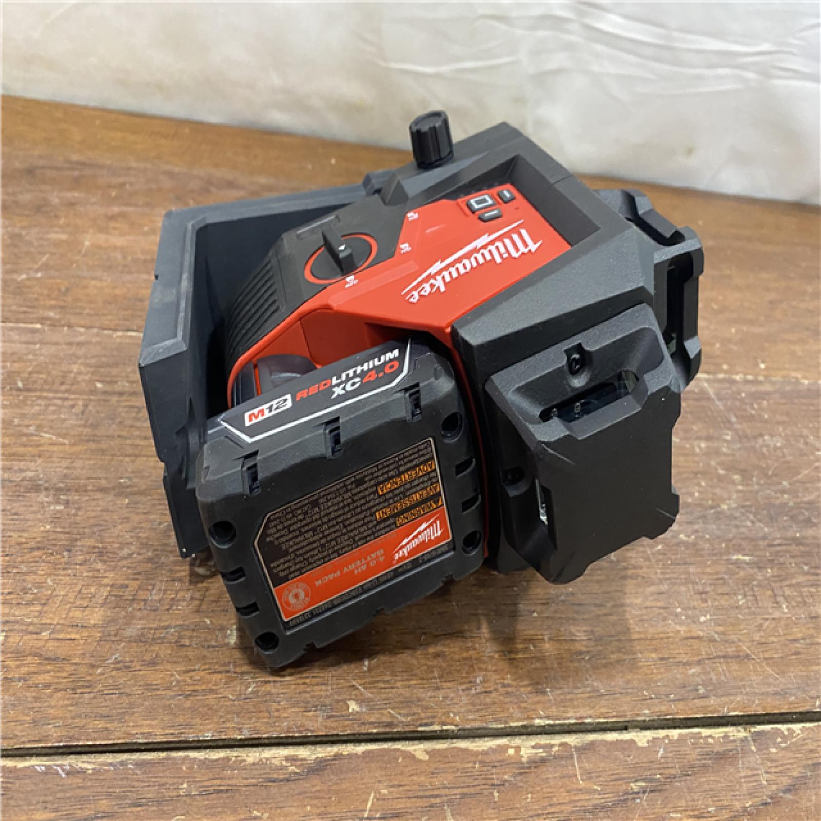AS-IS Milwaukee-3632-21 M12 Green Beam Laser 360Â° 3-Plane Kit