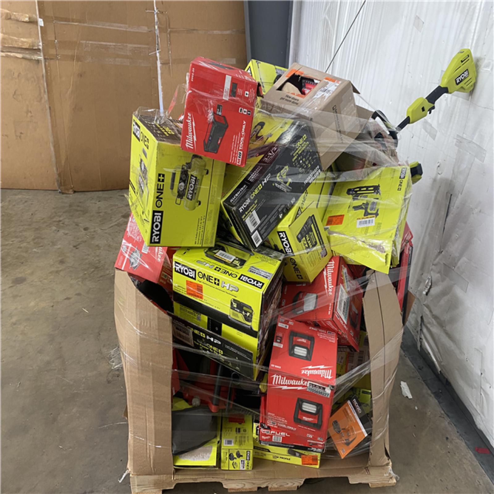 Houston Location AS IS - Tool Pallet