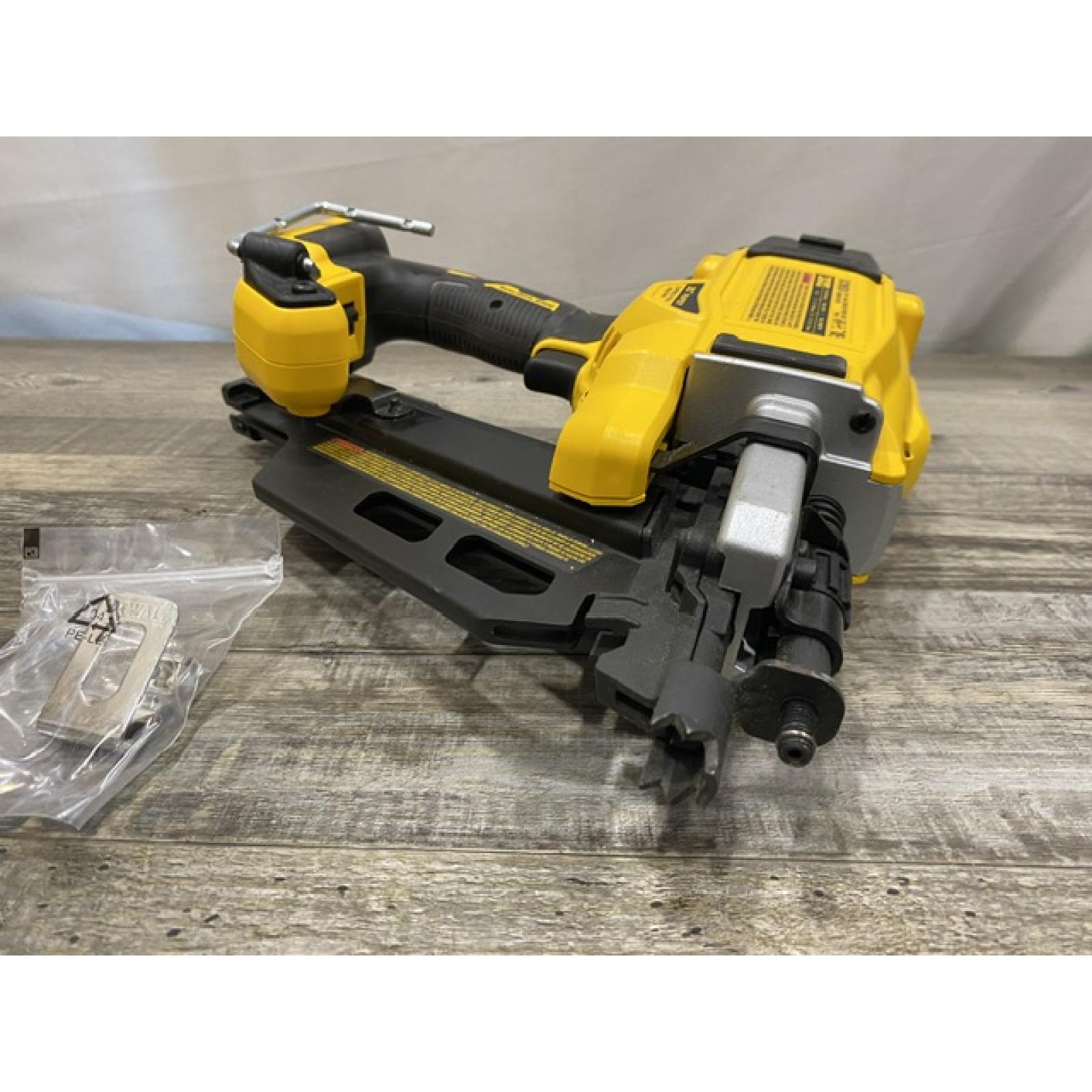 AS-IS DEWALT 20V 30 Degree Cordless Framing Nailer (Tool-Only)