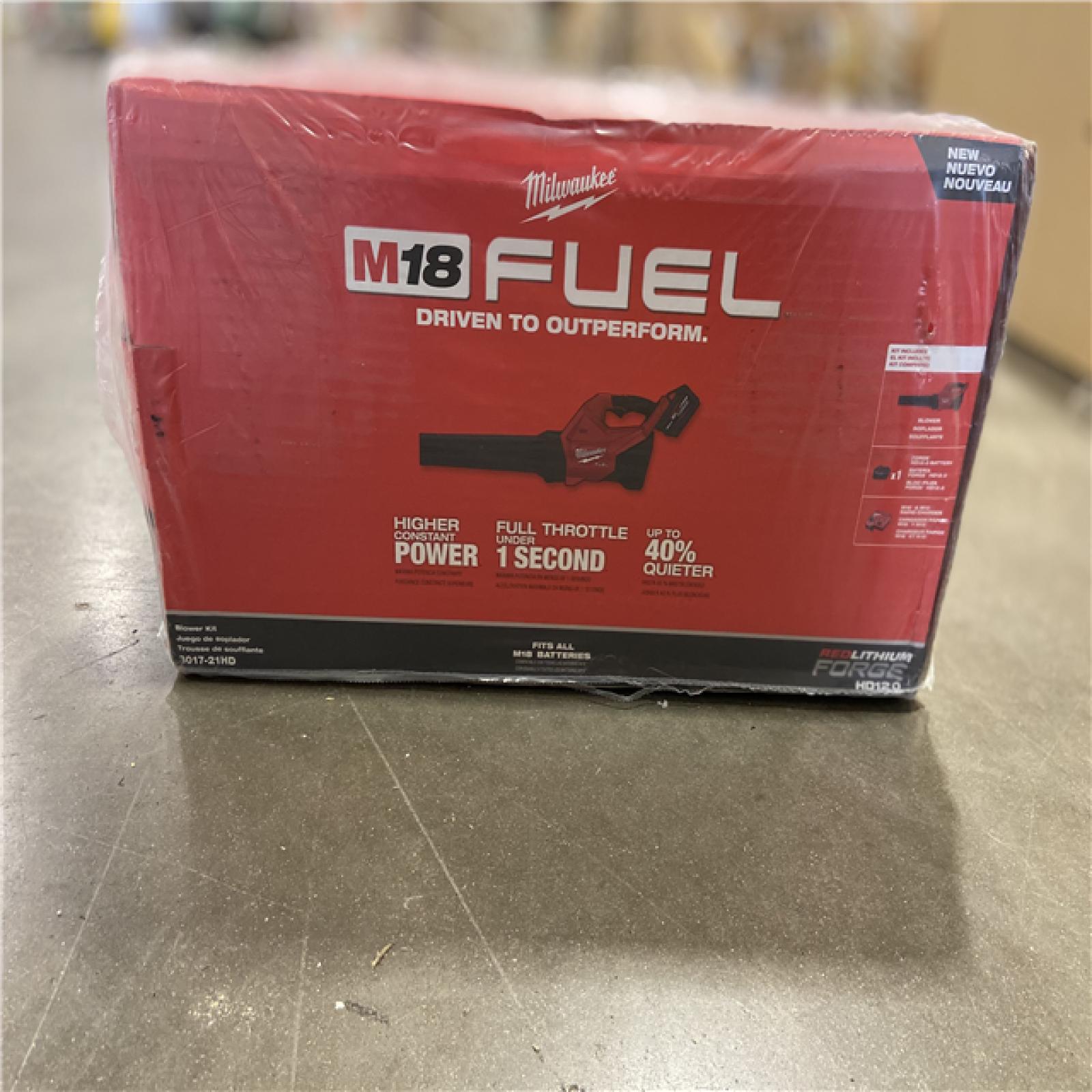 NEW! - Milwaukee M18 FUEL 120 MPH 500 CFM 18V Brushless Cordless Battery Powered Leaf Blower Kit w/12.0 Ah FORGE Battery & Rapid Charger