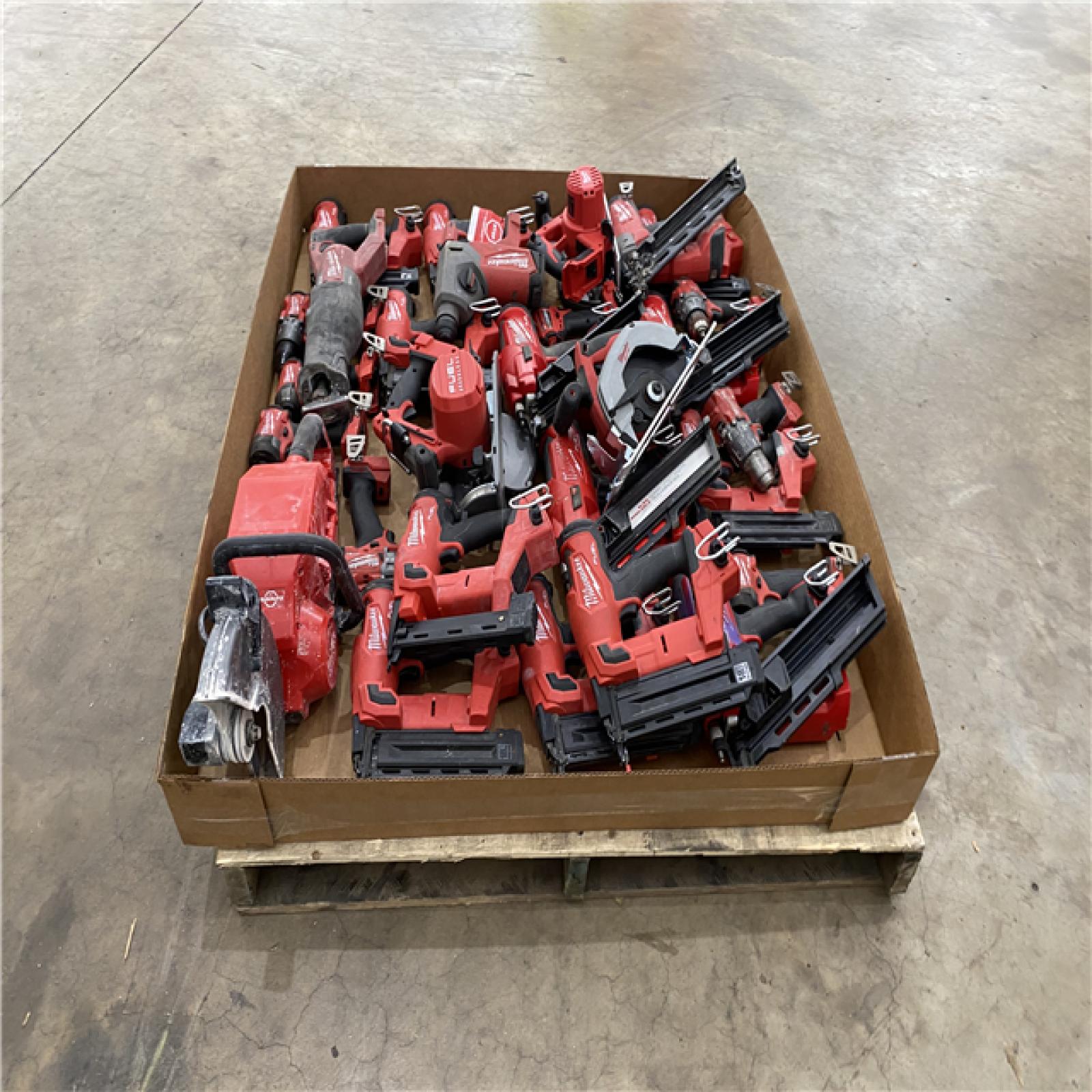 Houston Location AS IS - Tool Pallet