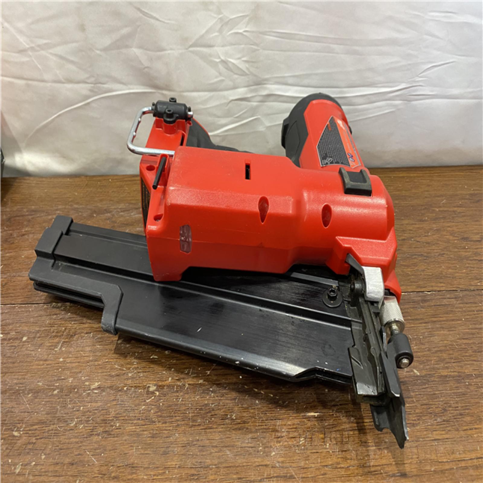 AS-IS Milwaukee 2744-20 M18 FUEL 3-1/2 in. 18-Volt 21-Degree Lithium-Ion Brushless Cordless Framing Nailer (Tool-Only)