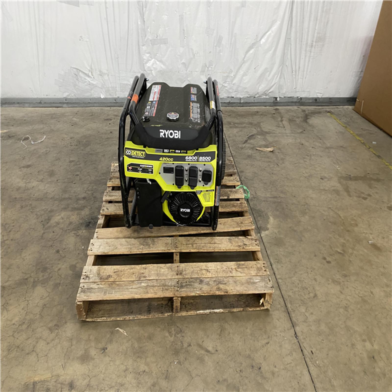 Houston Location AS IS - Ryobi 6800 Running Watts Generator