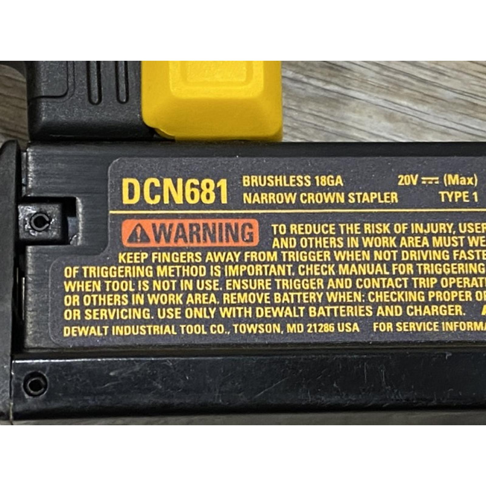 AS-IS DEWALT 20V MAX XR Lithium-Ion Cordless 18-Gauge Narrow Crown Stapler Kit