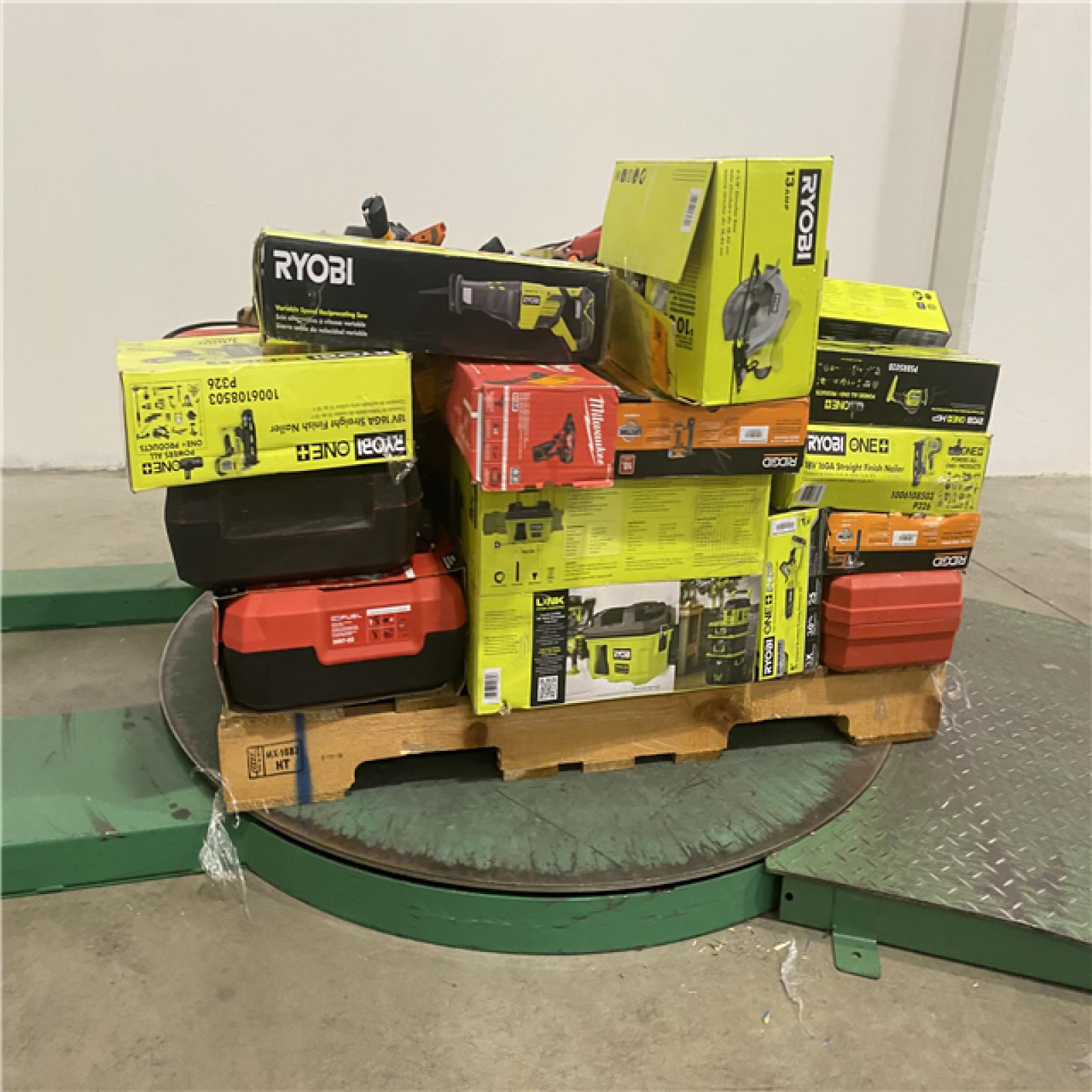 Dallas Location - As-Is Tool Pallet