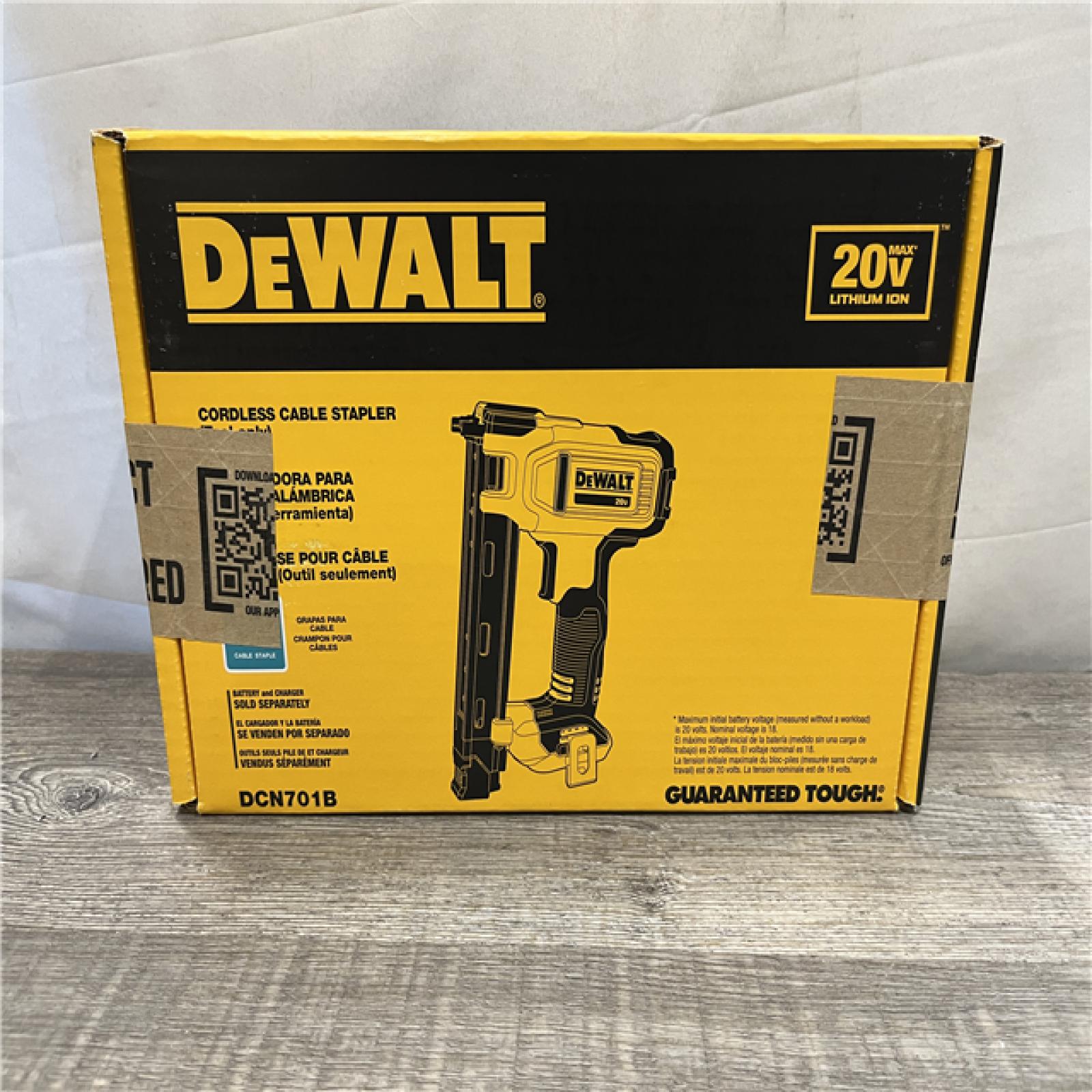 NEW - DEWALT 20V MAX Lithium-Ion Cordless Cable Stapler (Tool Only)