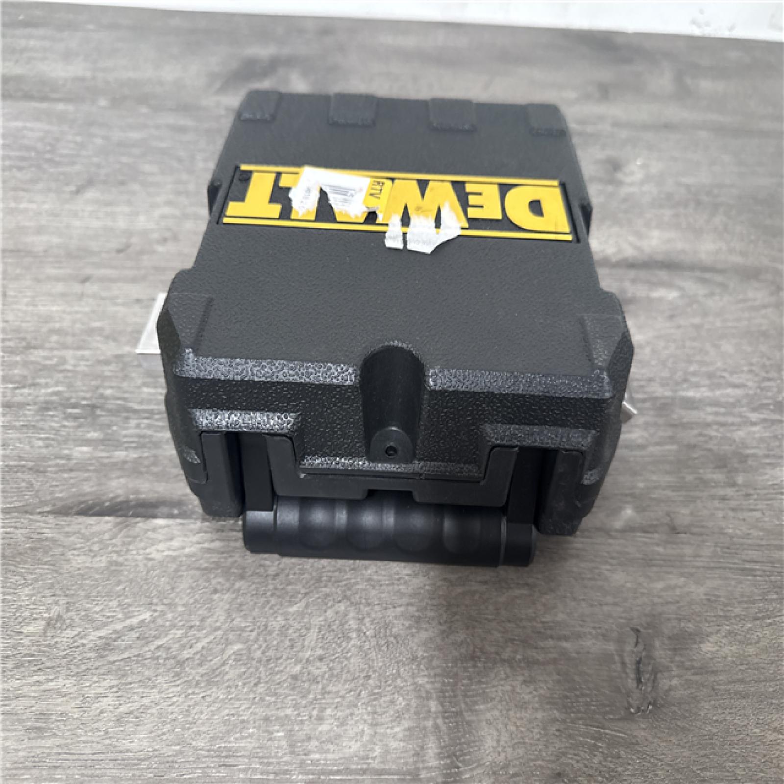 CALIFORNIA LIKE NEW DEWALT LASER CHALK LINE