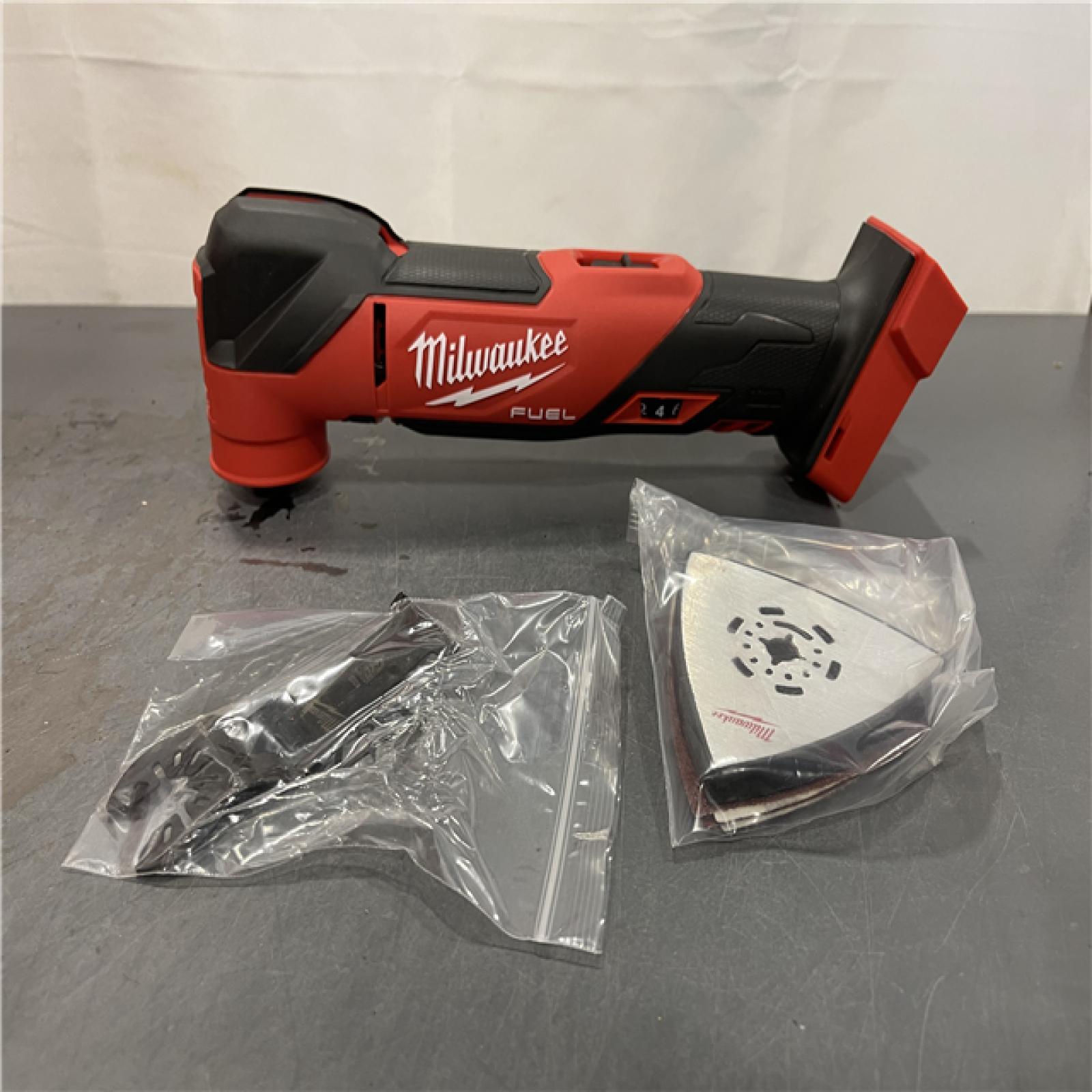 AS-IS - Milwaukee M18 FUEL 18V Lithium-Ion Cordless Brushless Oscillating Multi-Tool