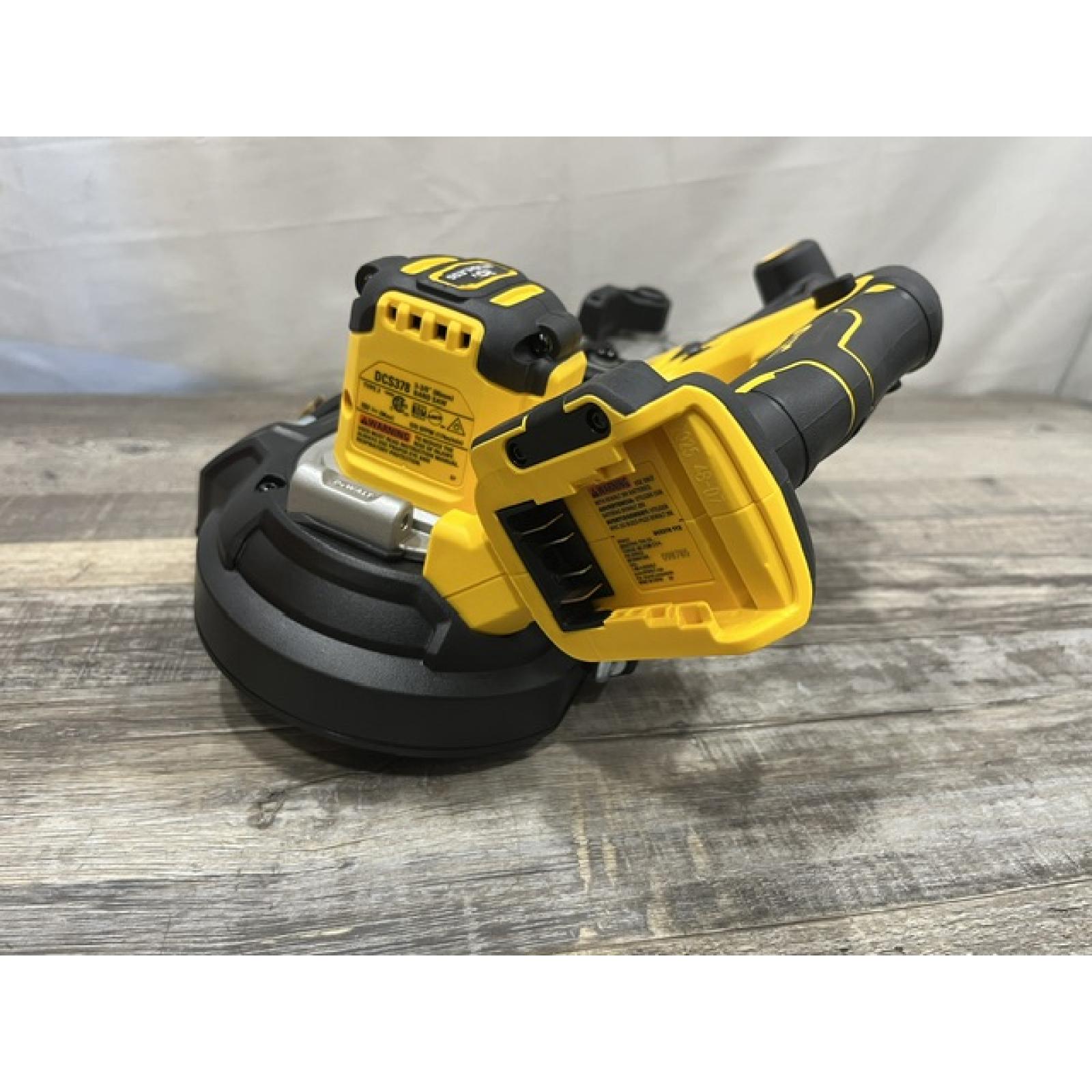 NEW - DEWALT 20-Volt MAX 3-3/8 in. Cordless Brushless Bandsaw (Tool-Only)