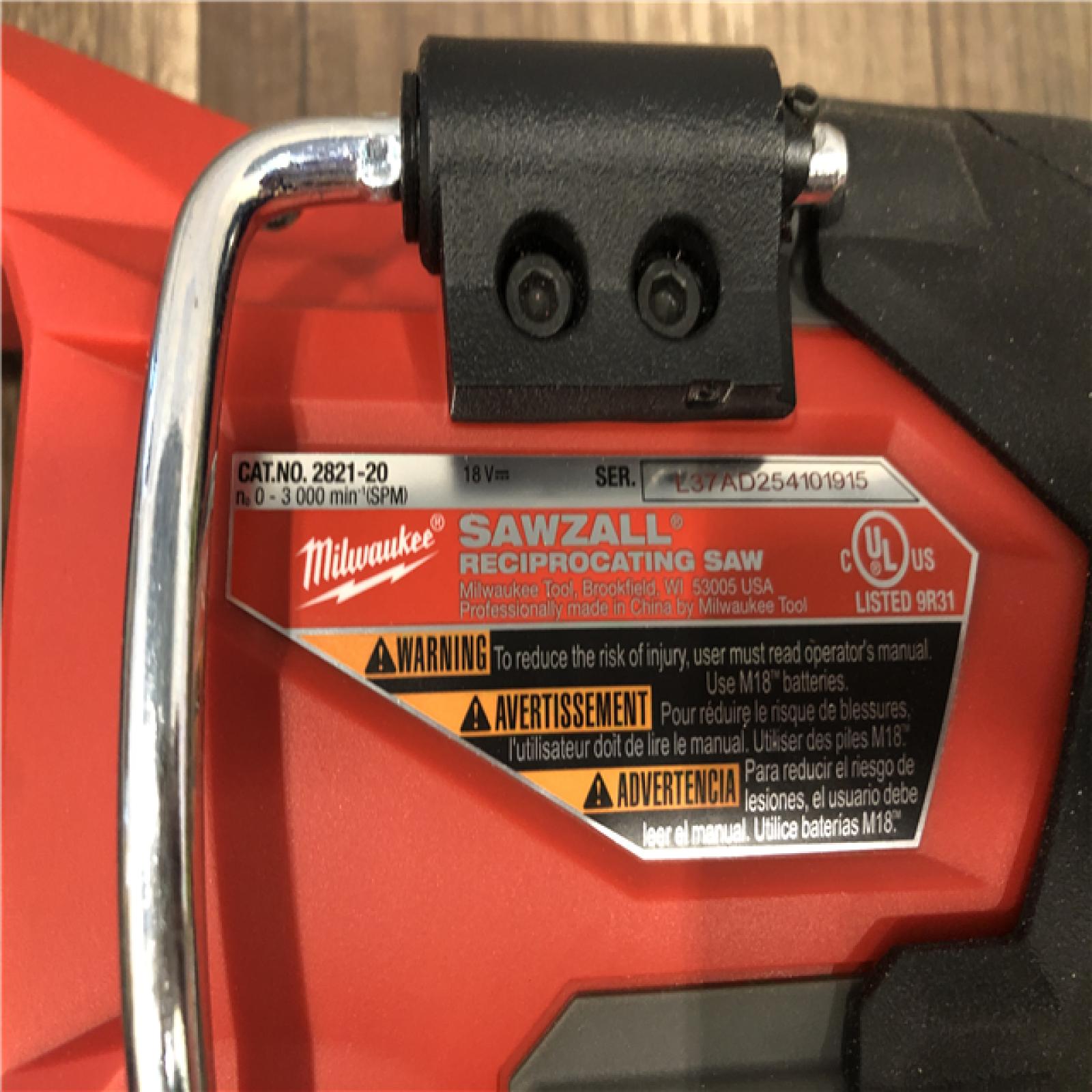AS-IS Milwaukee  FUEL GEN-2 18V Lithium-Ion Brushless Cordless SAWZALL Reciprocating Saw (Tool-Only)