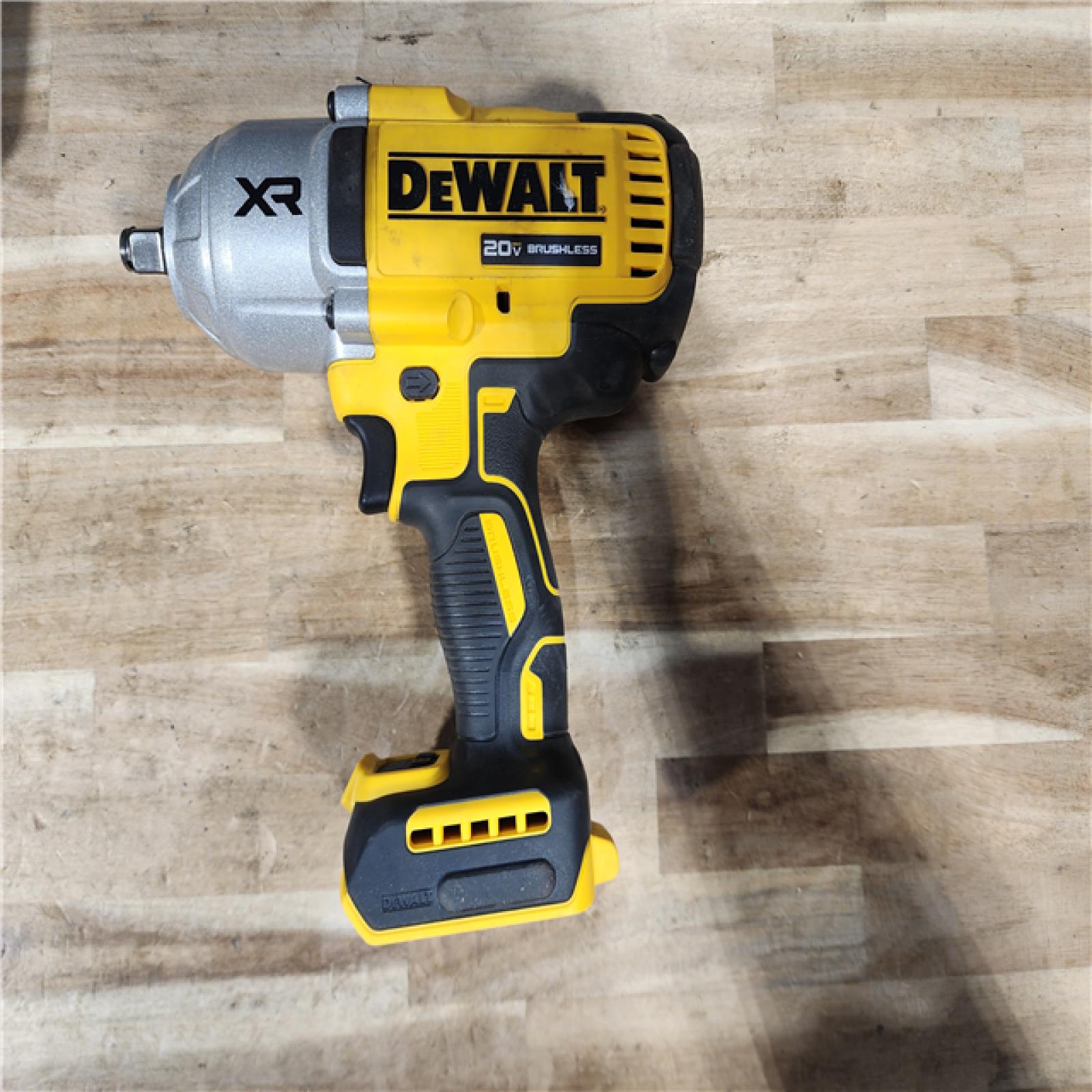HOUSTON LOCATION - AS-IS DEWALT 20V MAX Lithium-Ion Cordless 1/2 in. Impact Wrench Kit