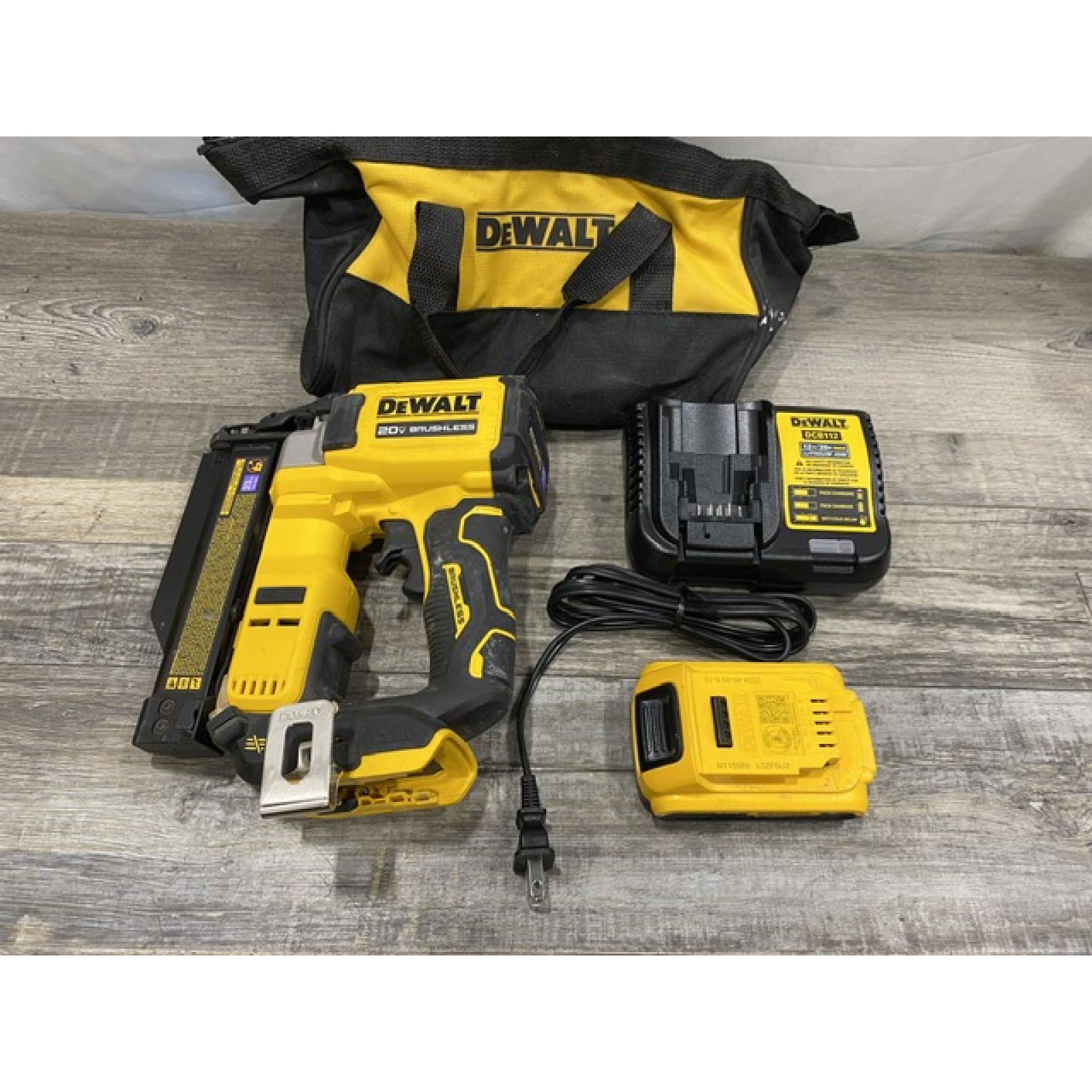 AS-IS DEWALT ATOMIC 20V MAX Lithium Ion Cordless 23 Gauge Pin Nailer Kit