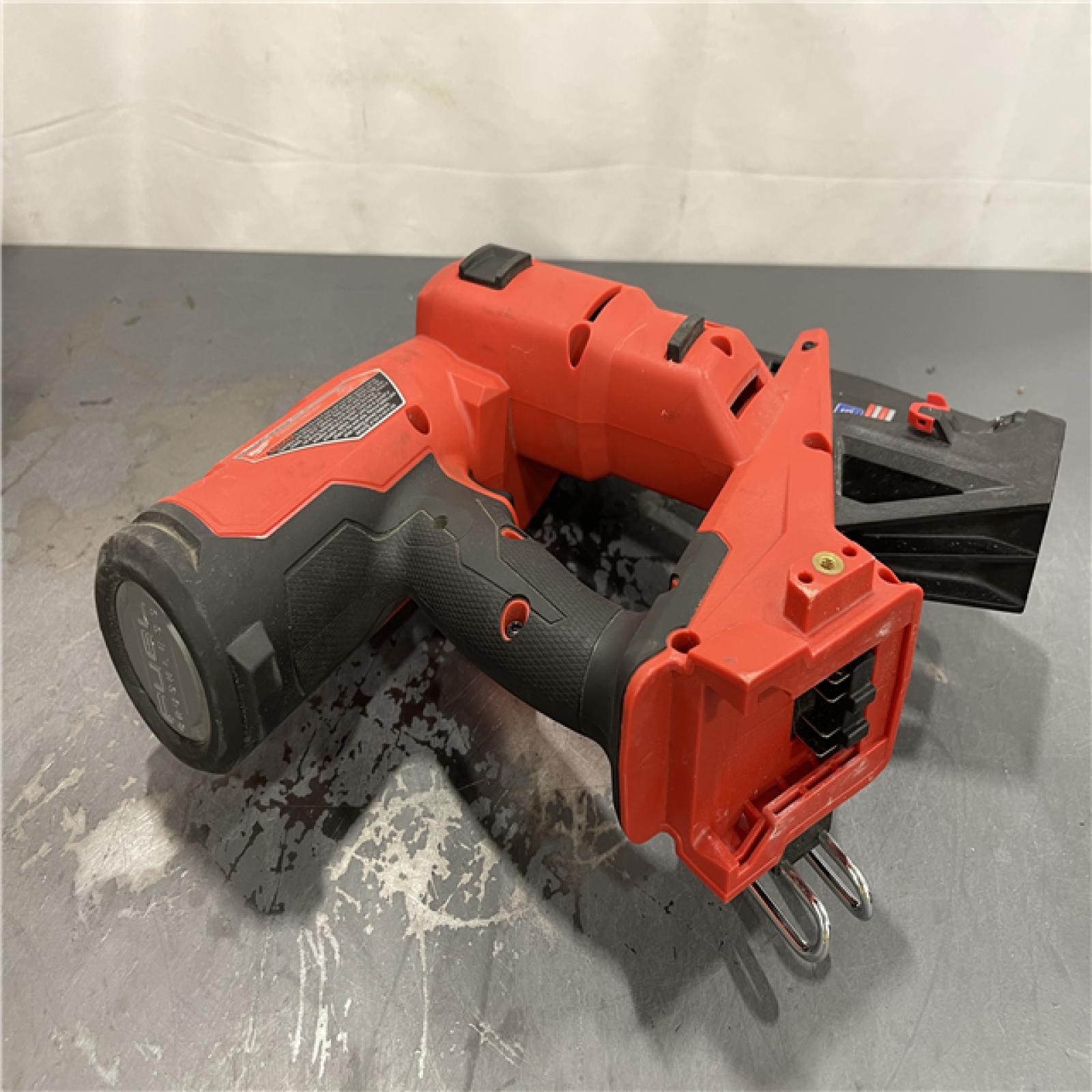 AS-IS - MILWAUKEE M18 FUEL 18-Volt Lithium-Ion Brushless Cordless Gen ll 16-Gauge Straight Finish Nailer