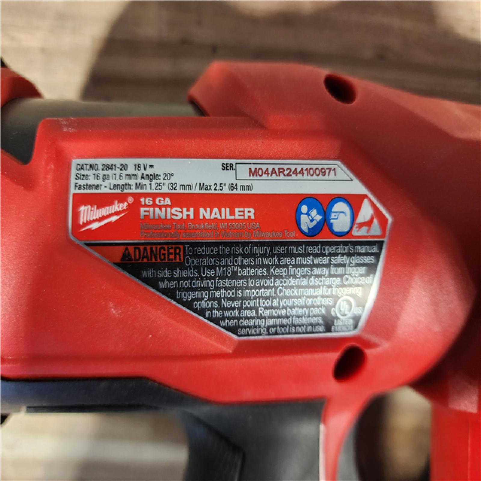 HOUSTON LOCATION - AS-IS Milwaukee  FUEL 18-Volt Lithium-Ion Brushless Cordless Gen II 16-Gauge Angled Finish Nailer (Tool-Only)